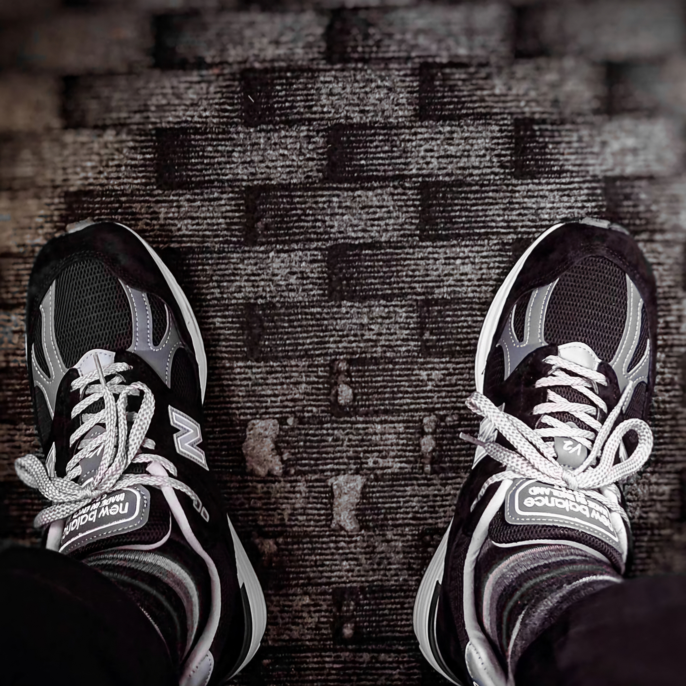 New Balance 991v2 Made in UK Black 착용 스타일