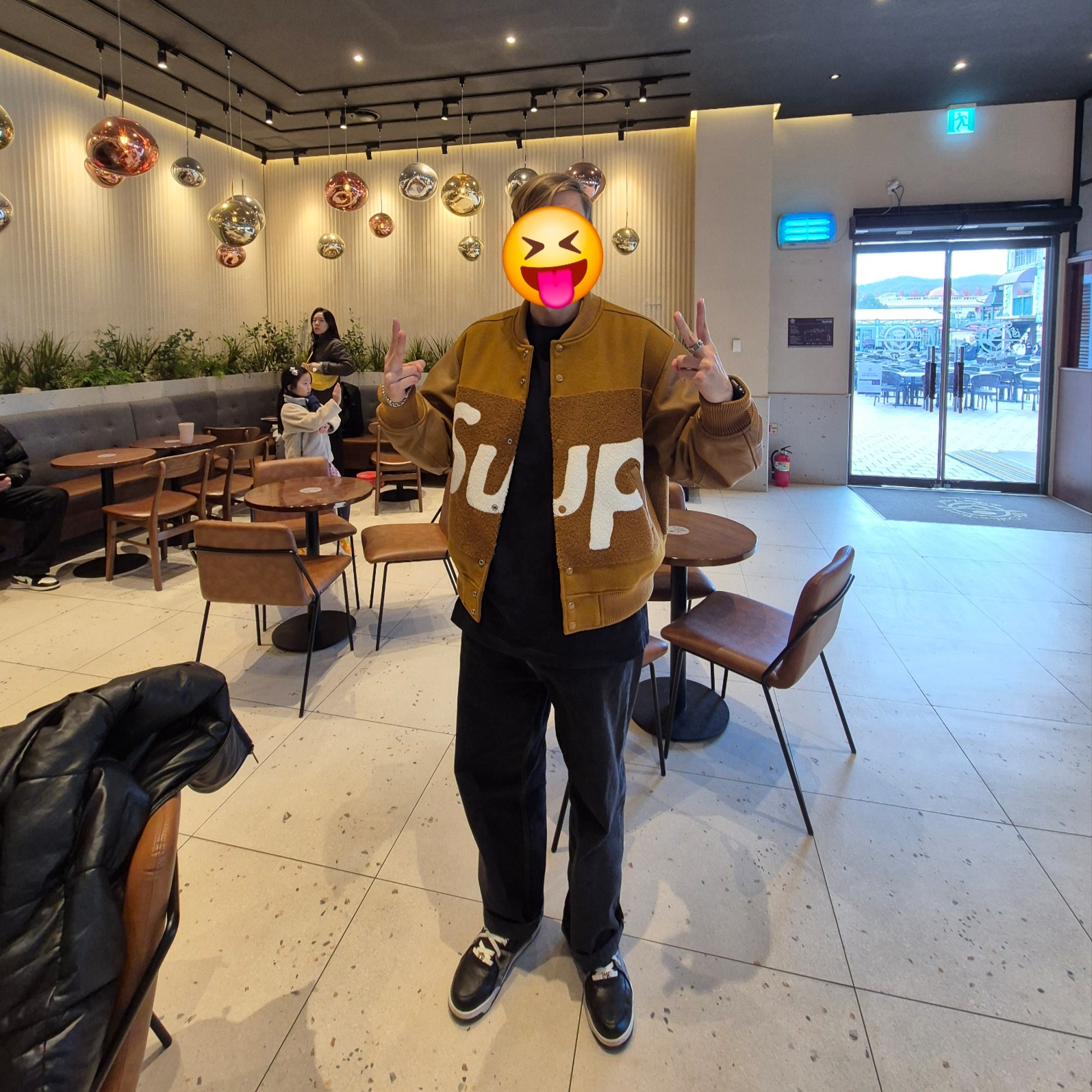 Supreme Big Logo Chenille Varsity Jacket Mustard - 24SS 착용 스타일