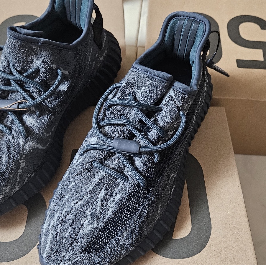 Adidas Yeezy 500 Stone Salt, Adidas Yeezy Boost 350 V2 MX Dark Salt 착용 스타일 - 4