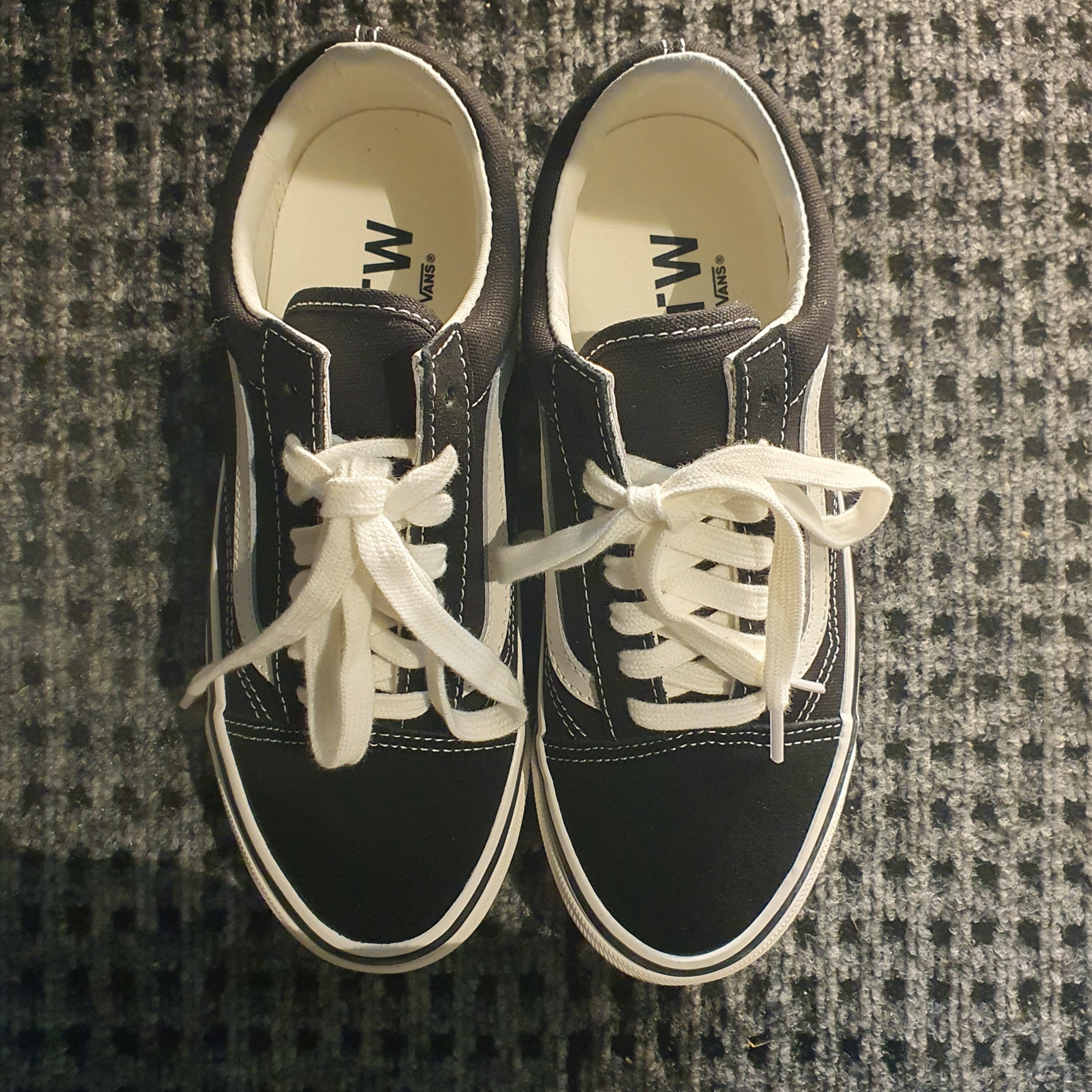 Vans x CDG OTW Old Skool Black 착용 스타일