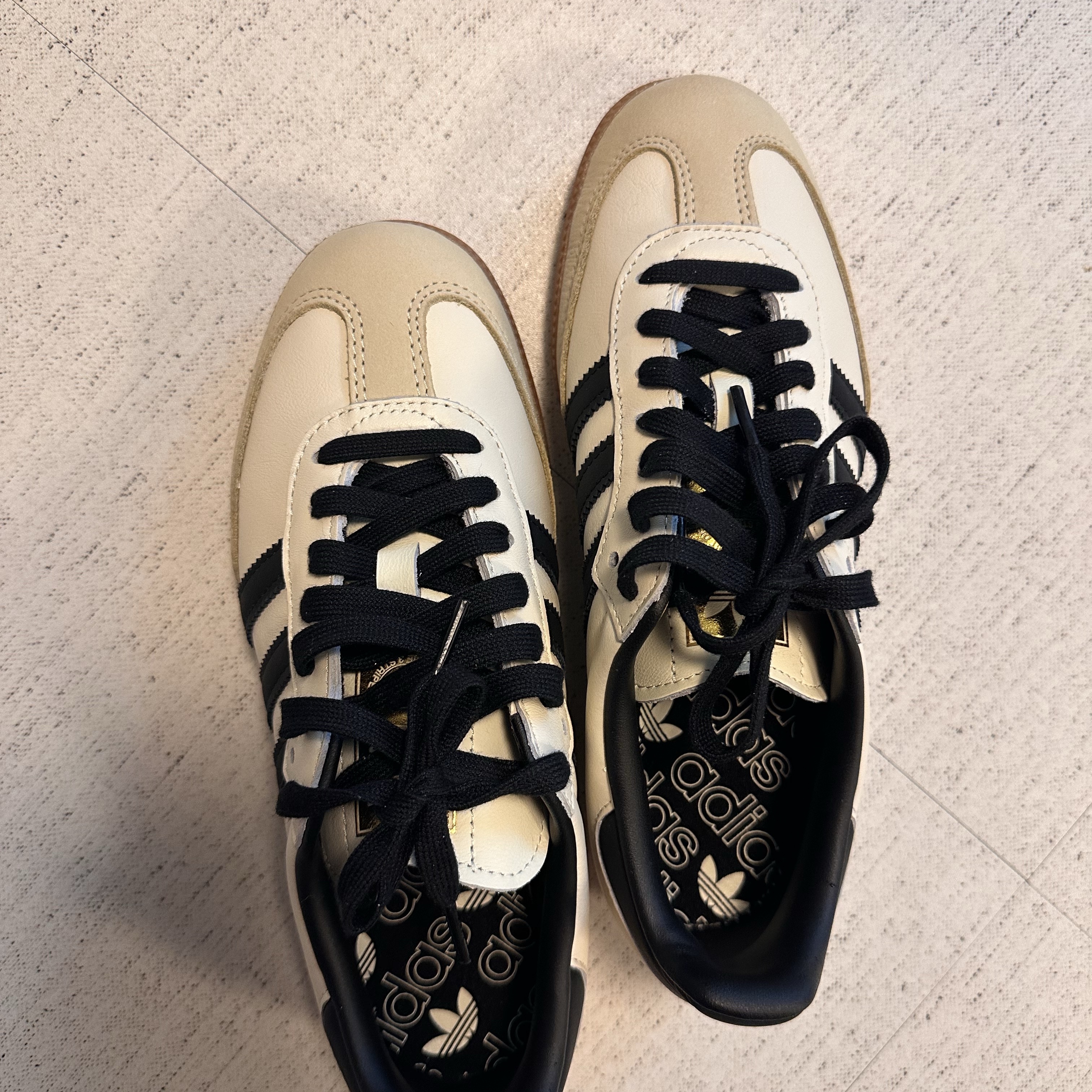 (W) Adidas Samba OG Cream White Core Black 착용 스타일