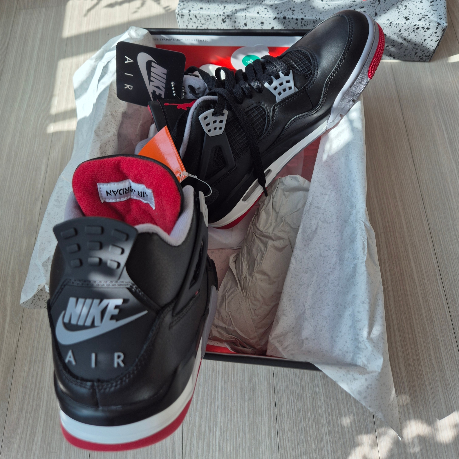Jordan 4 Retro Bred Reimagined 착용 스타일 - 1