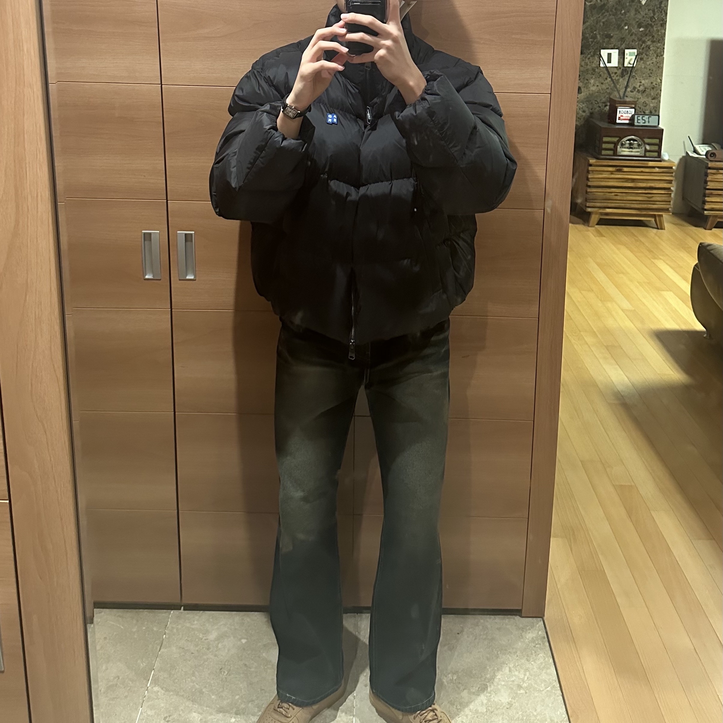 Ader Error Sig; TRS/BL Tag Puffer Jacket 01 Noir, Nike Air Force 1 '07 WB Flax 착용 스타일