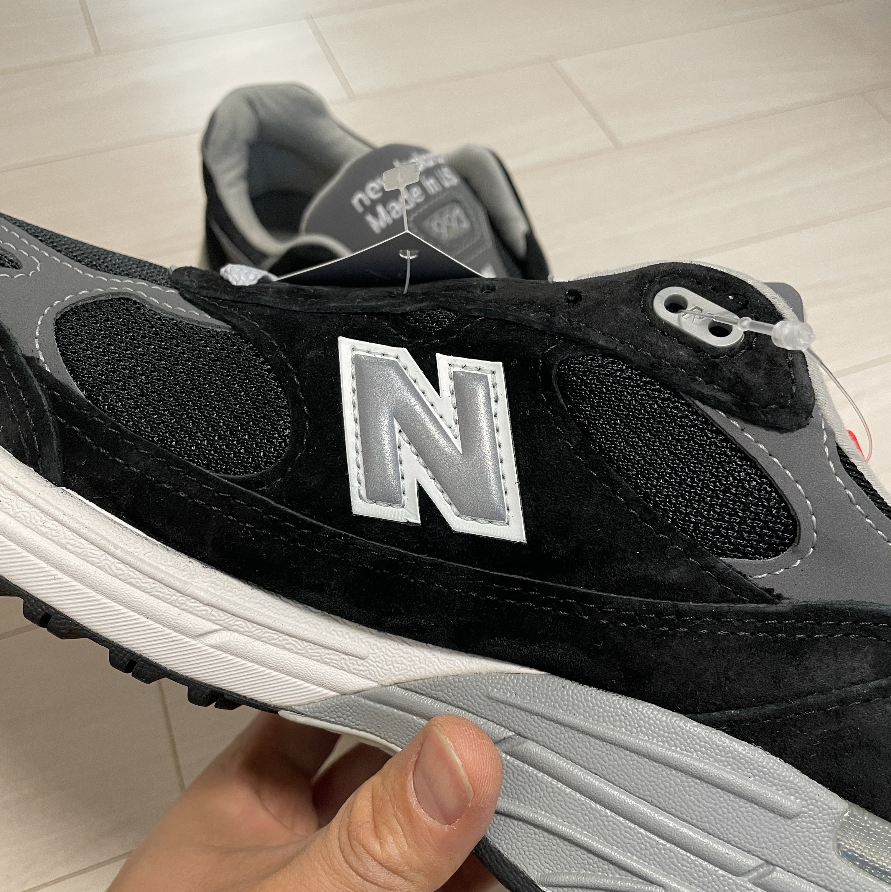 New Balance 993 Made in USA Black - D Standard 착용 스타일 - 3