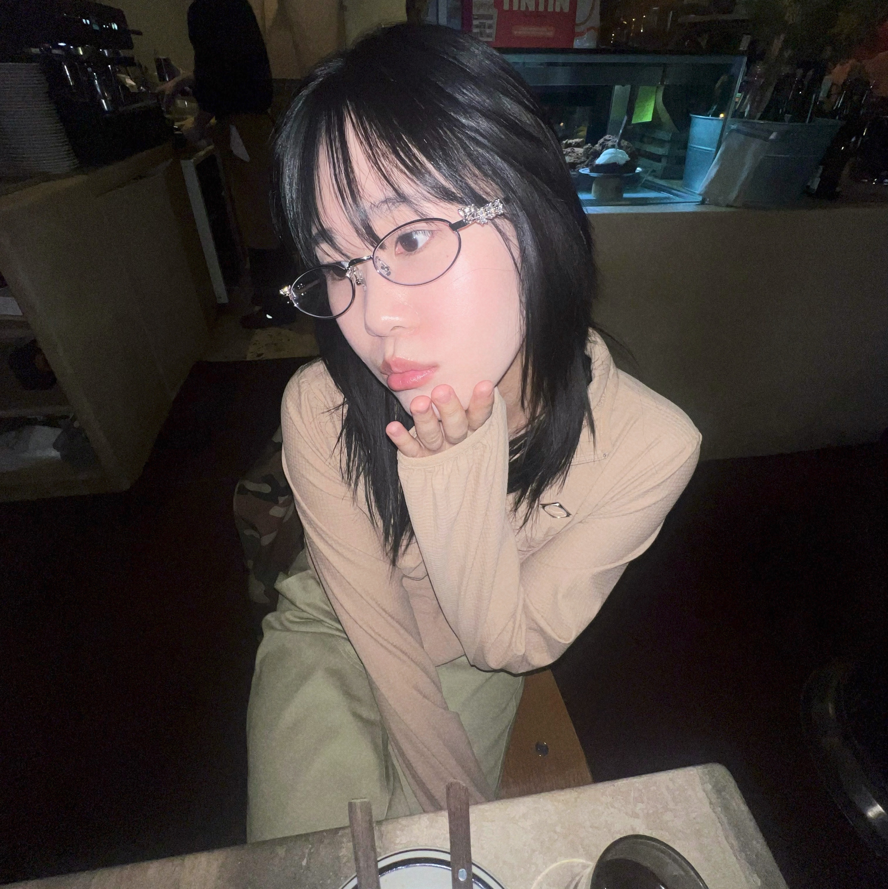 (W) Mischief Hooded Waffle Zip Up Beige, Gentle Monster x D'heygere Pierced 02 Silver 착용 스타일