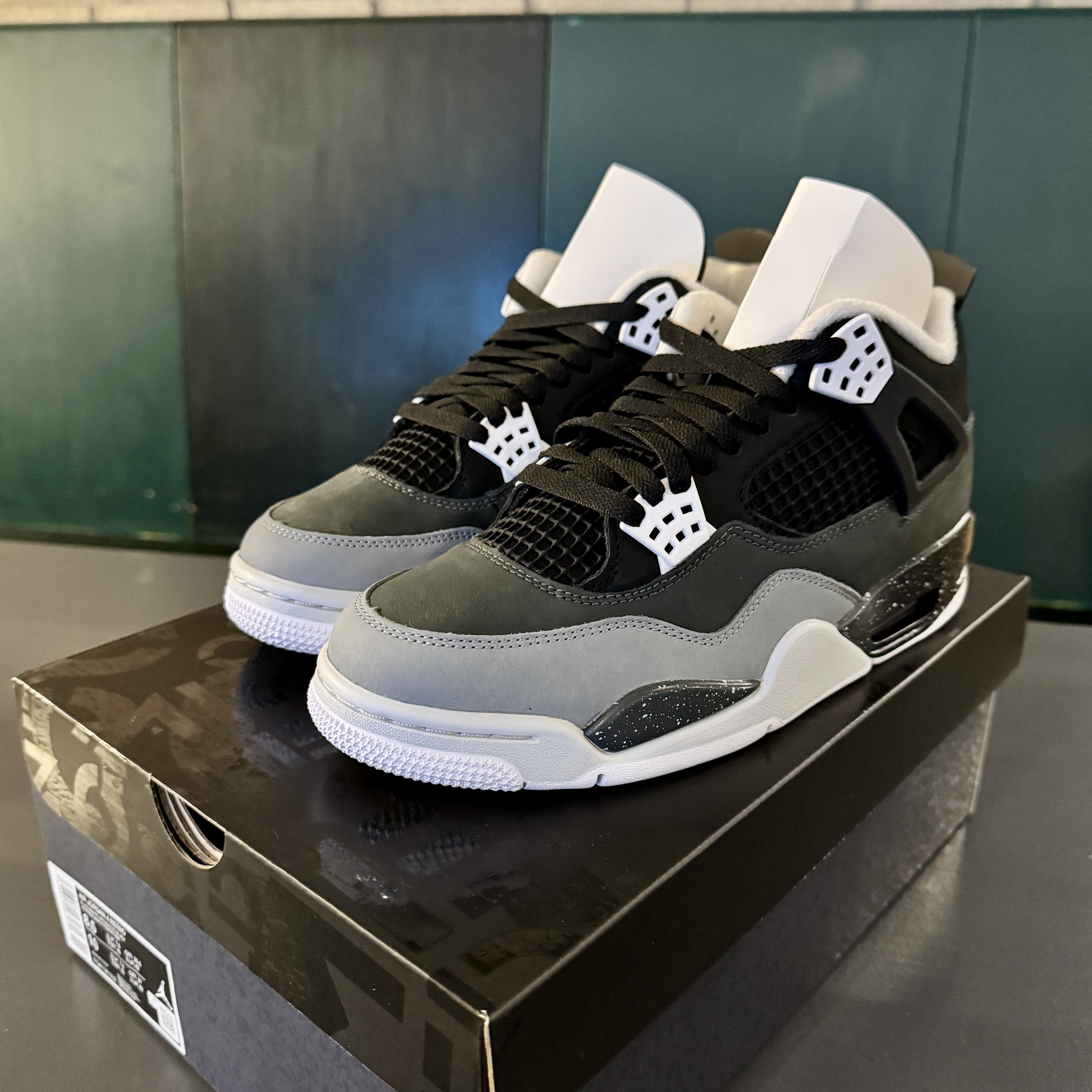 Jordan 4 Retro Fear 2024 착용 스타일 - 2