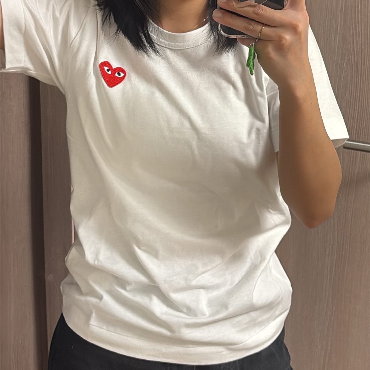 Play Comme des Garcons Red Heart T-Shirt White 착용 스타일