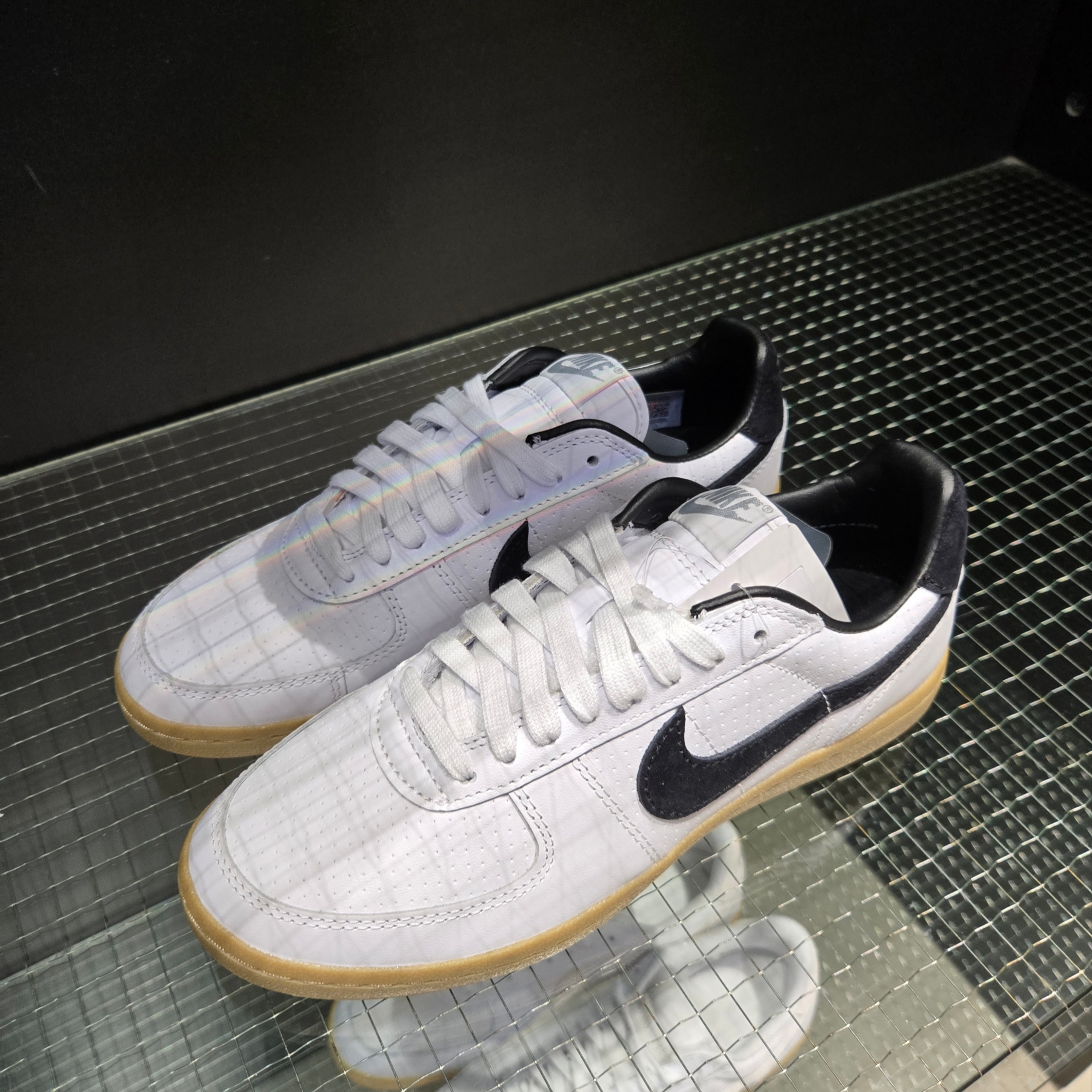 Nike Field General 82 SP White and Black 착용 스타일