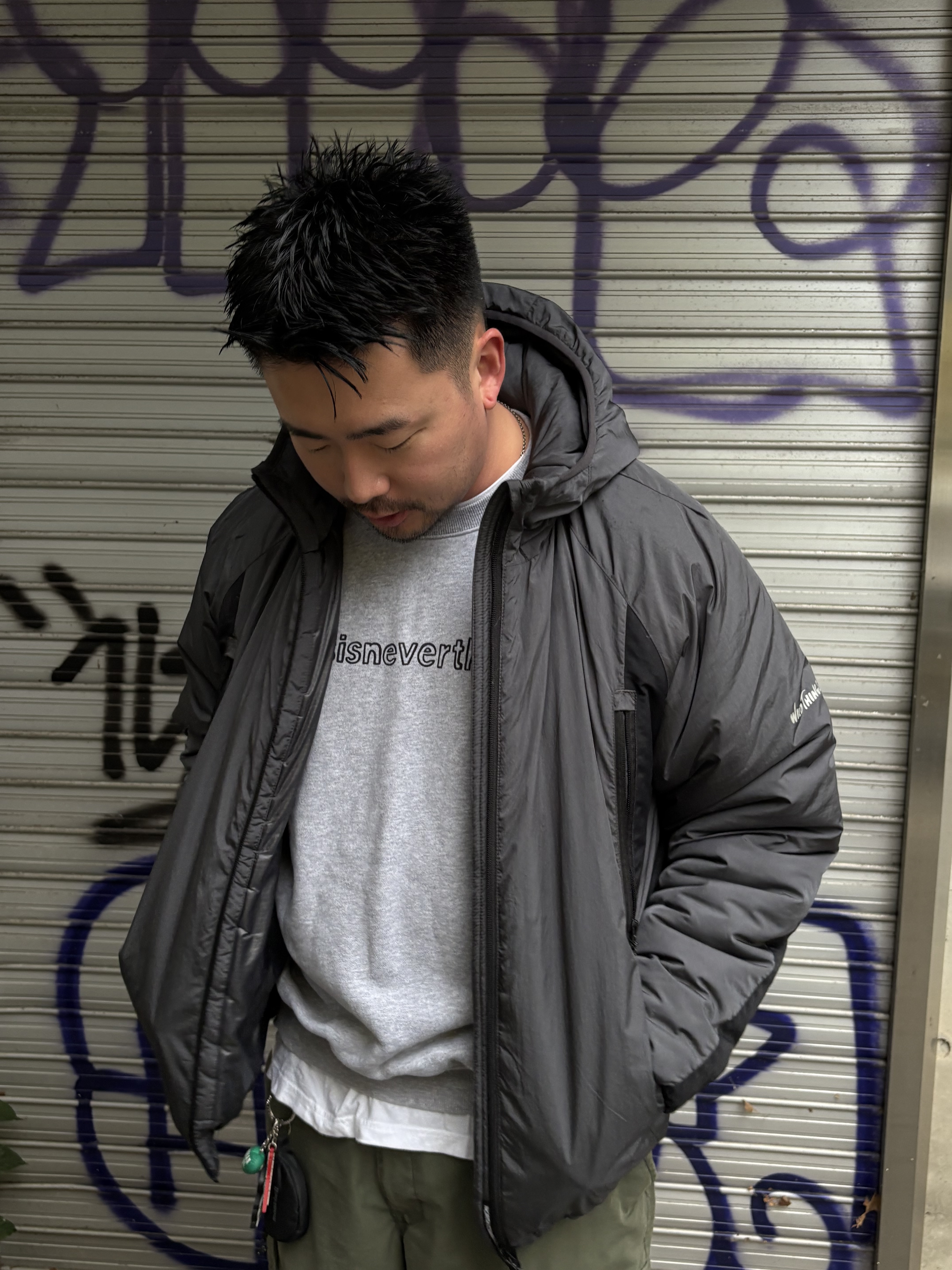 Wildthings Mountain Field Padding Jacket Graphite 착용 스타일 - 3