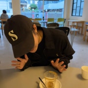 KREAM 프로필 이미지