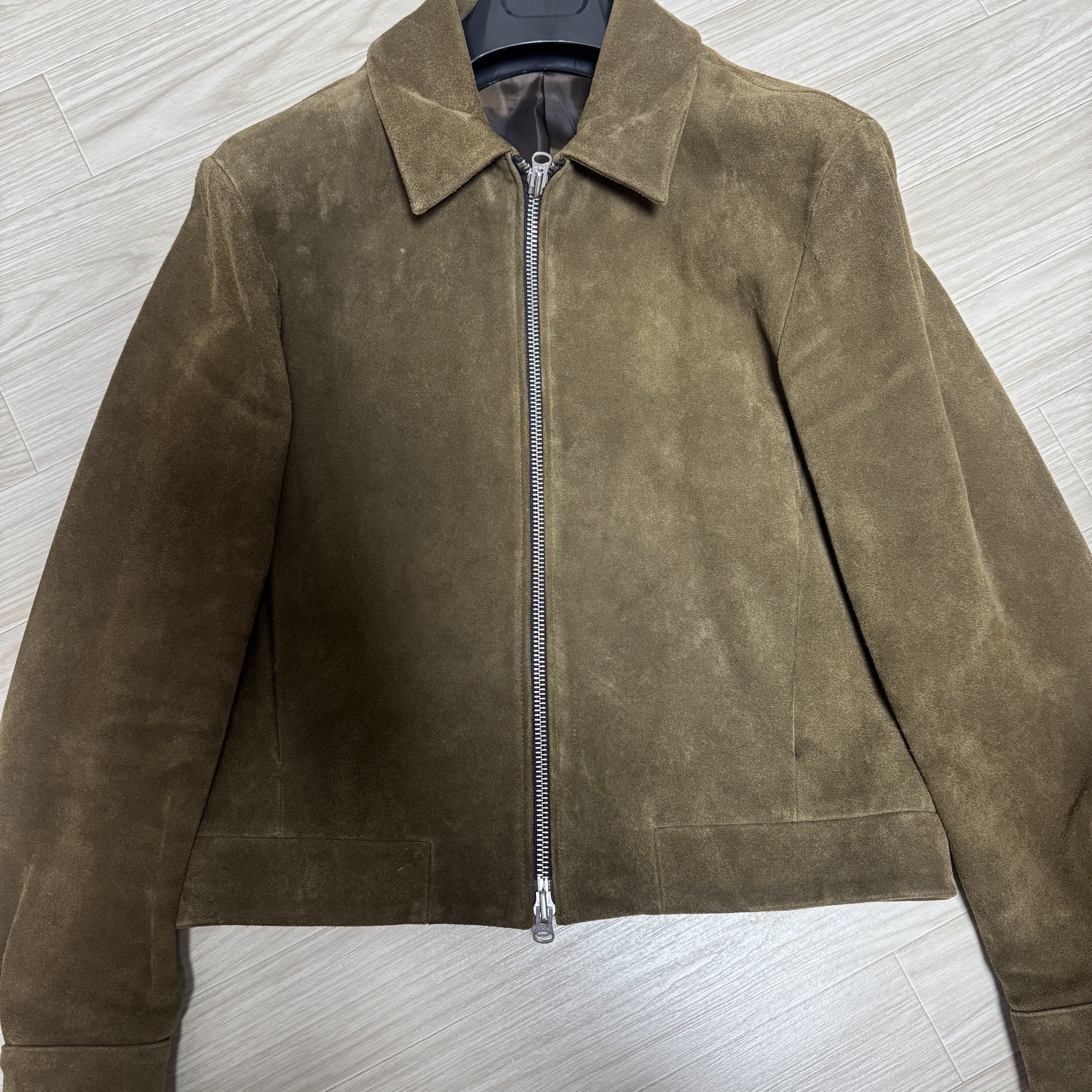 Tonywack Suede Zippered Blouson Jacket Olive Brown 착용 스타일