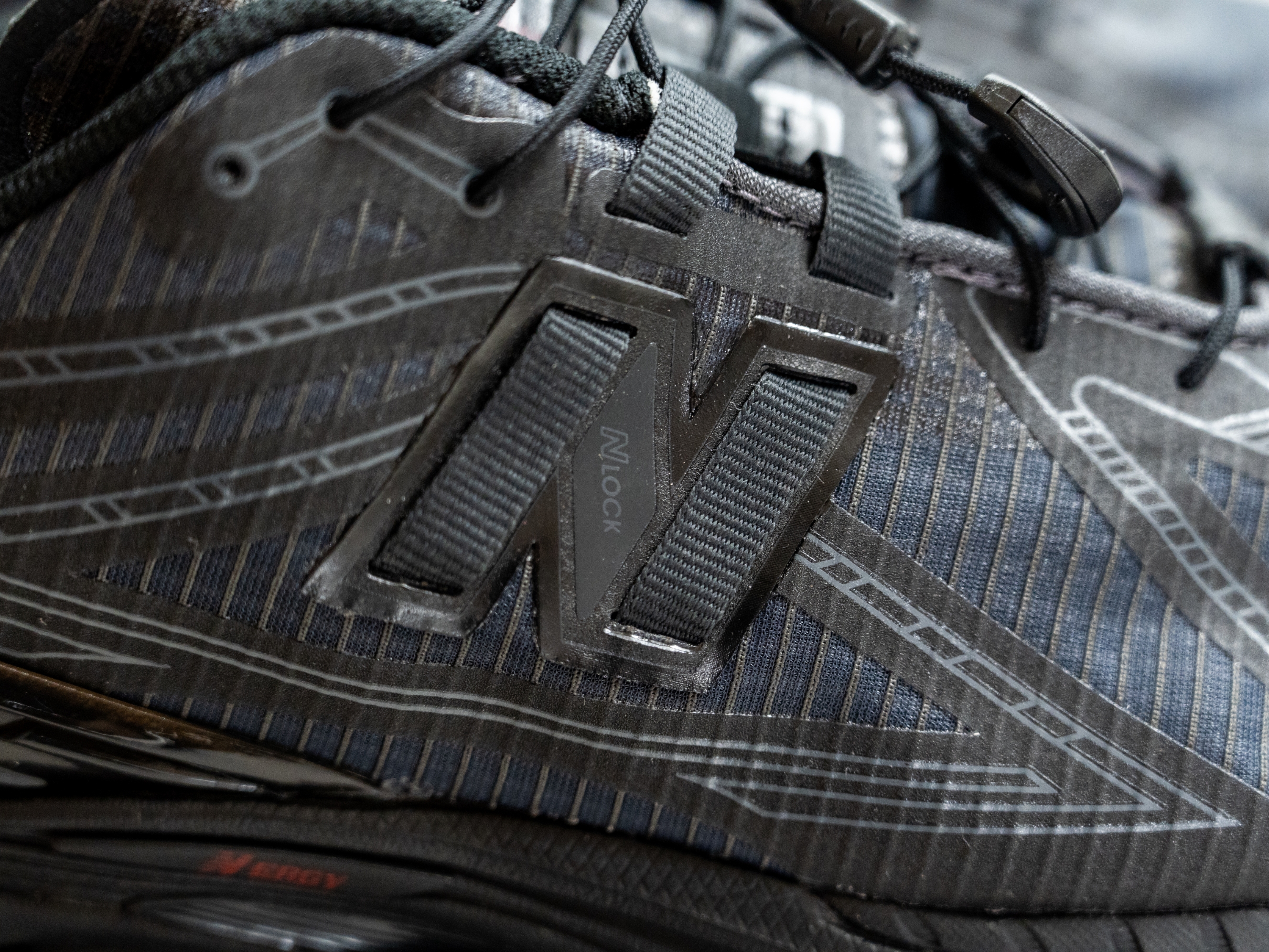 New Balance 1906R Black Magnet 착용 스타일 - 8