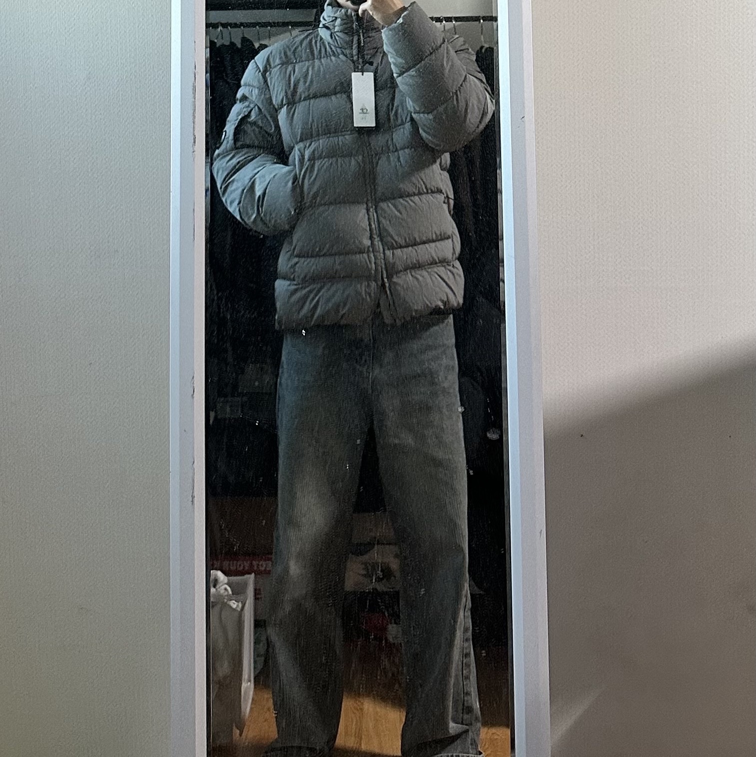 C.P. Company Eco-Chrome R Down Jacket Metal Grey - 22FW 착용 스타일