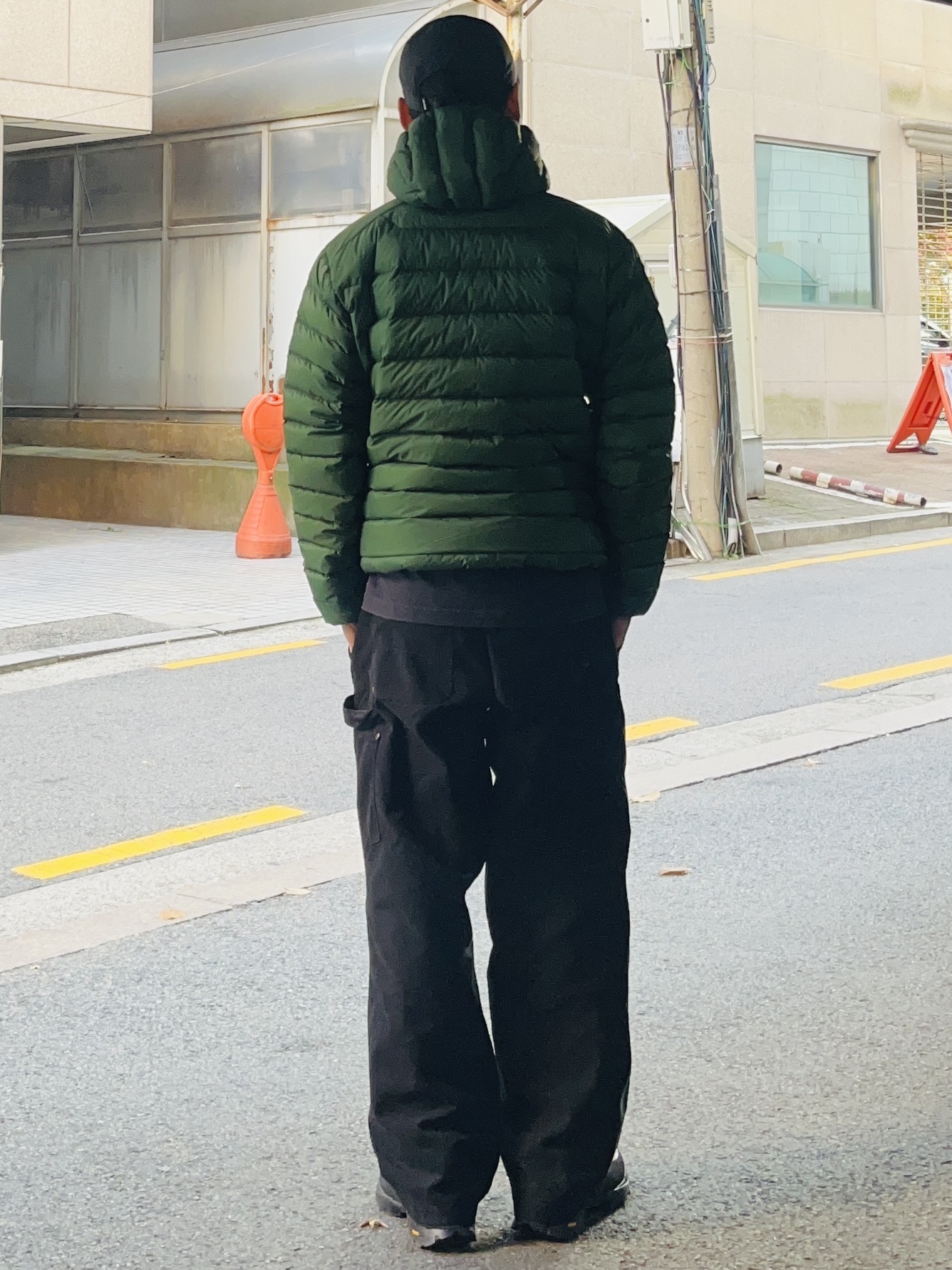 Arc'teryx Cerium Hoody Eden, Roa Hiking Andreas Noix 착용 스타일