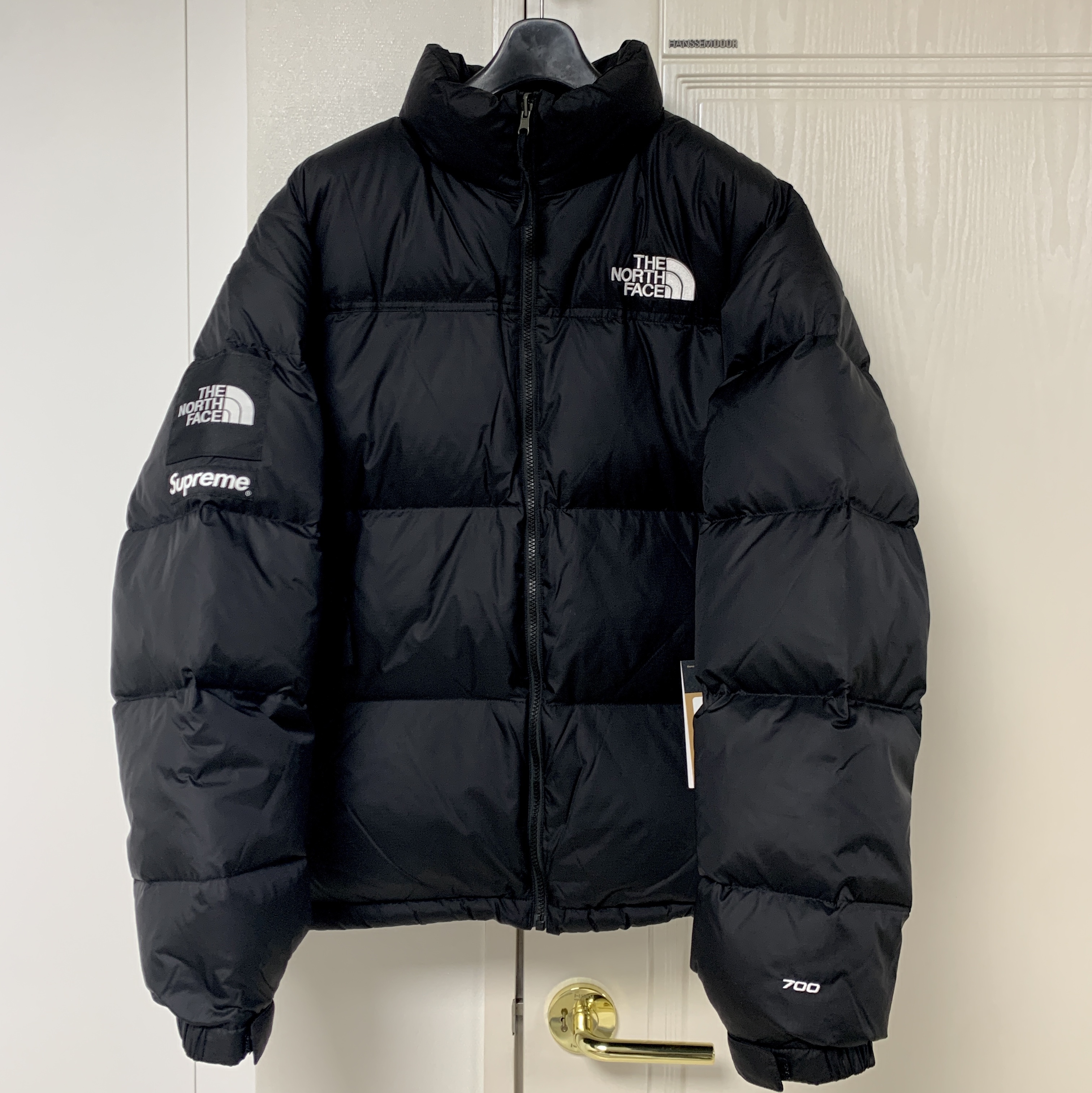 Supreme x The North Face Split Nuptse Jacket Black - 24SS 착용 스타일