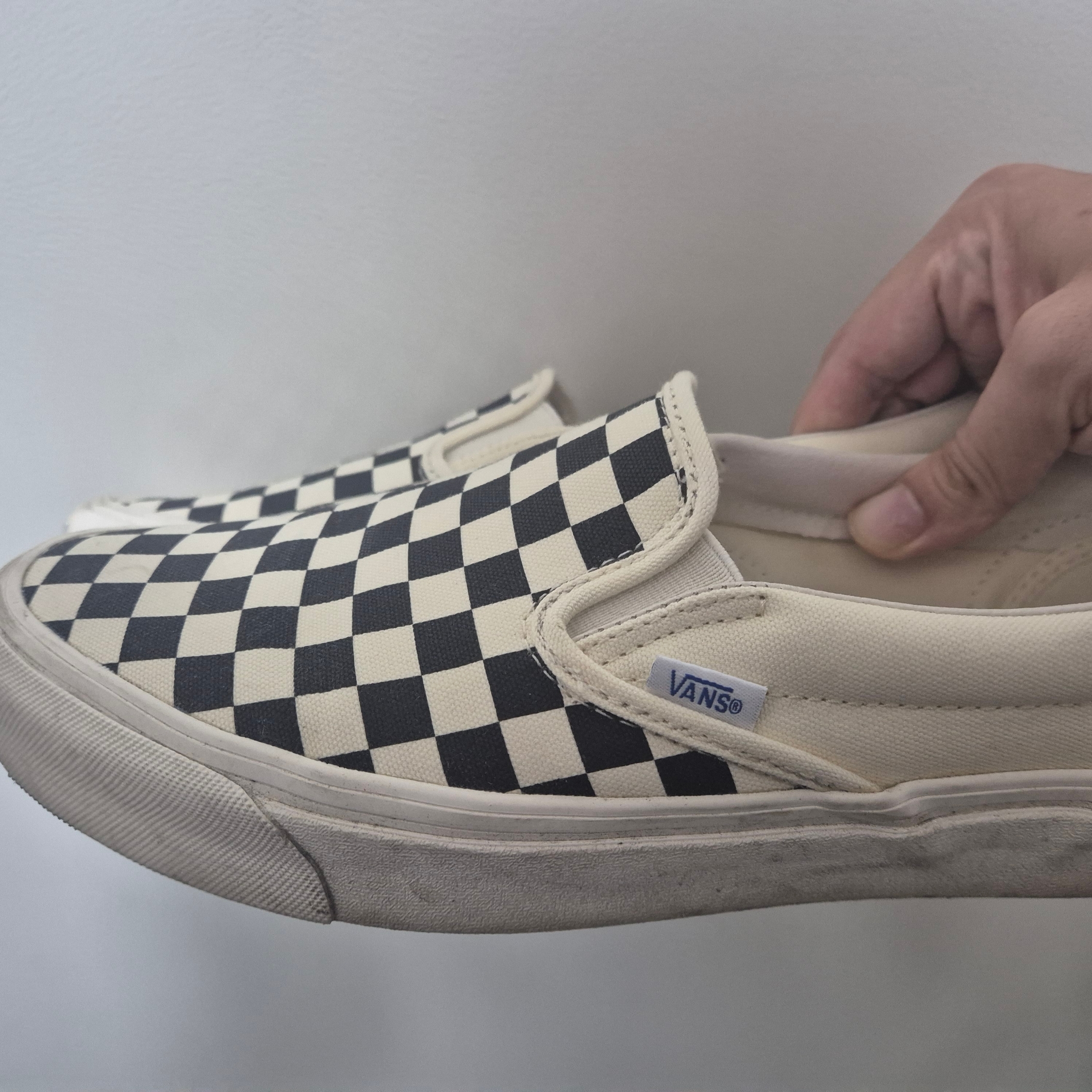 Vans Vault OG Classic Slip-On LX Checkerboard 착용 스타일