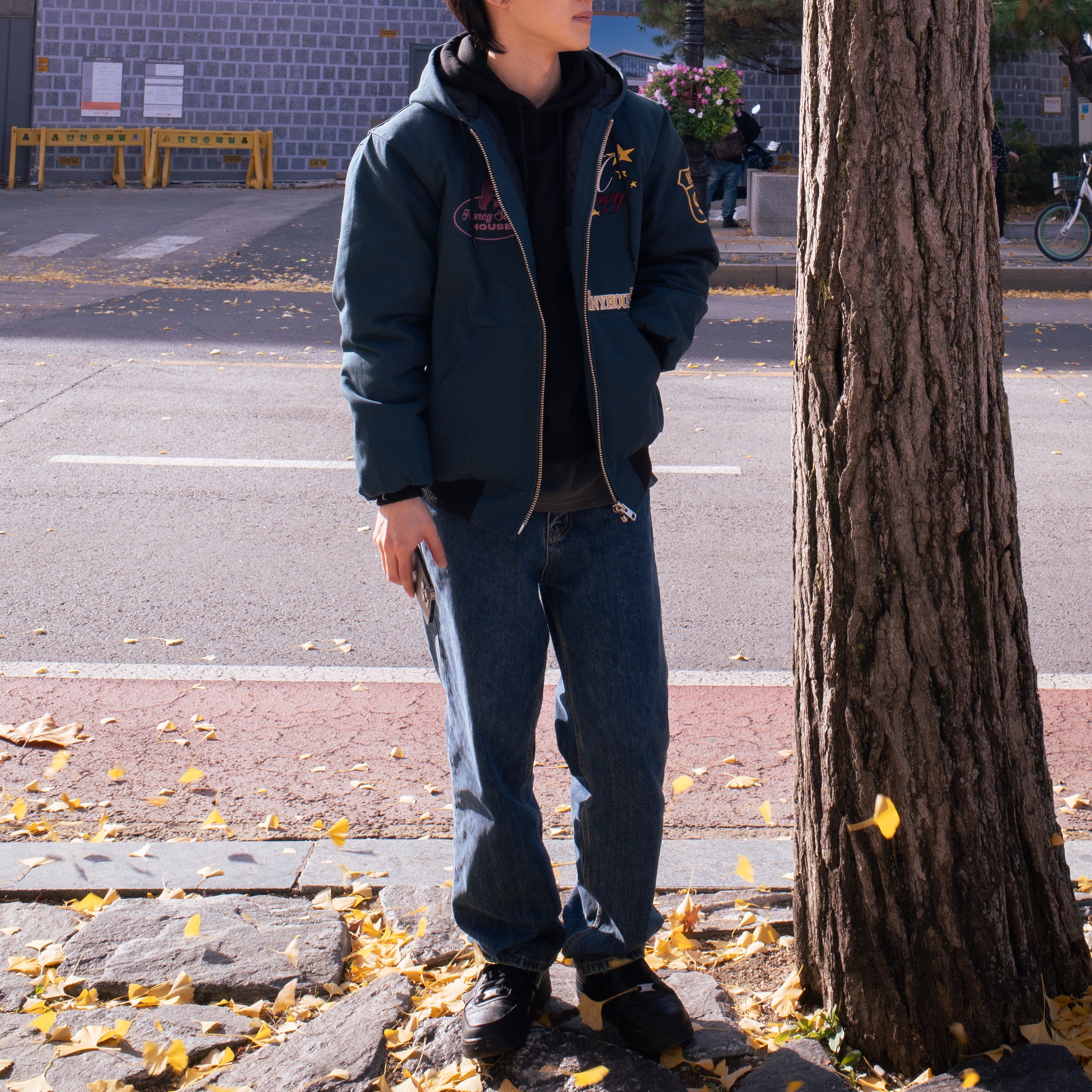 Honey Scoop House Emb Canvas Hooded Work Jacket Teal, Honey Scoop House Honey Stitch Denim Blue 착용 스타일
