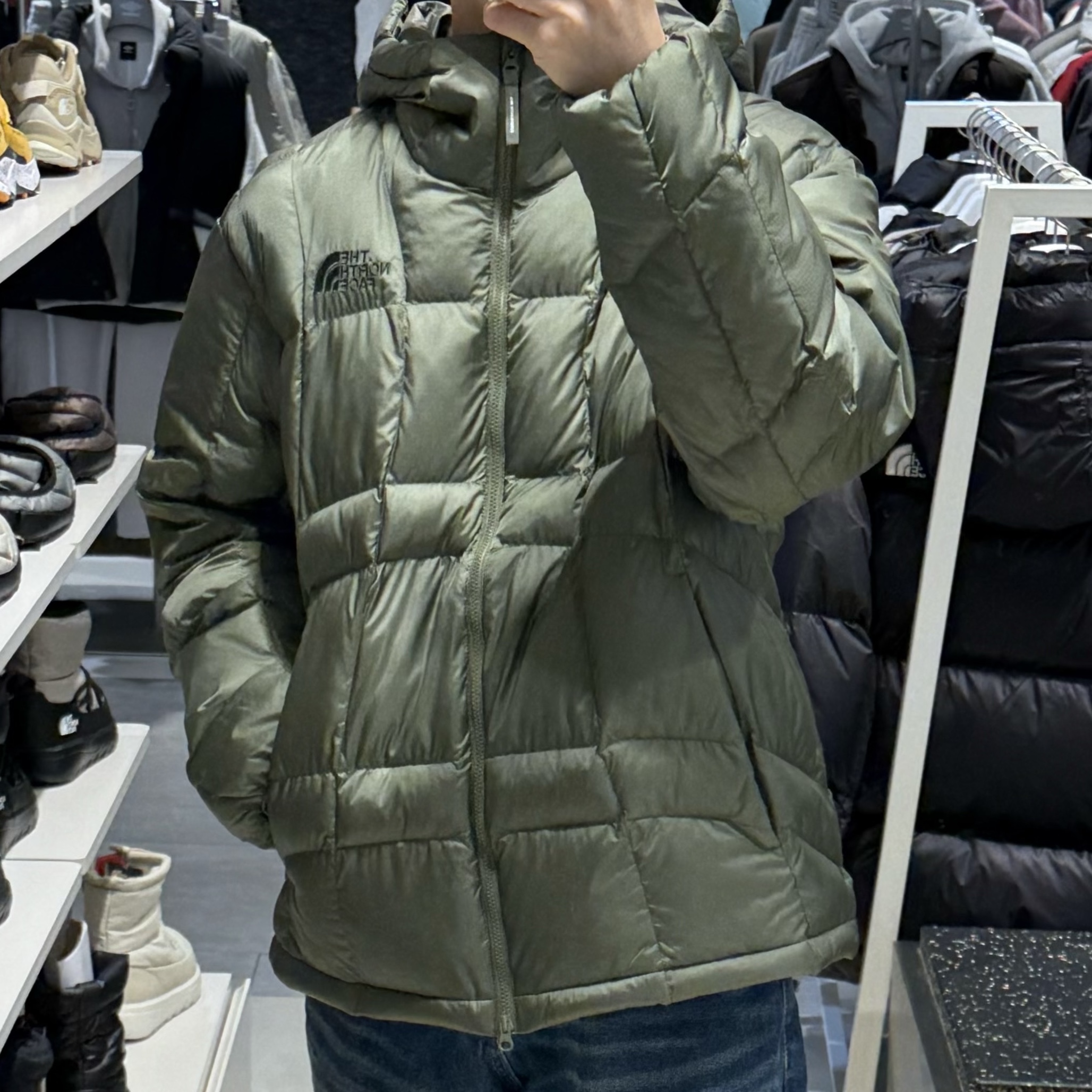 The North Face White Label Wave LT On Ball Jacket Khaki 착용 스타일