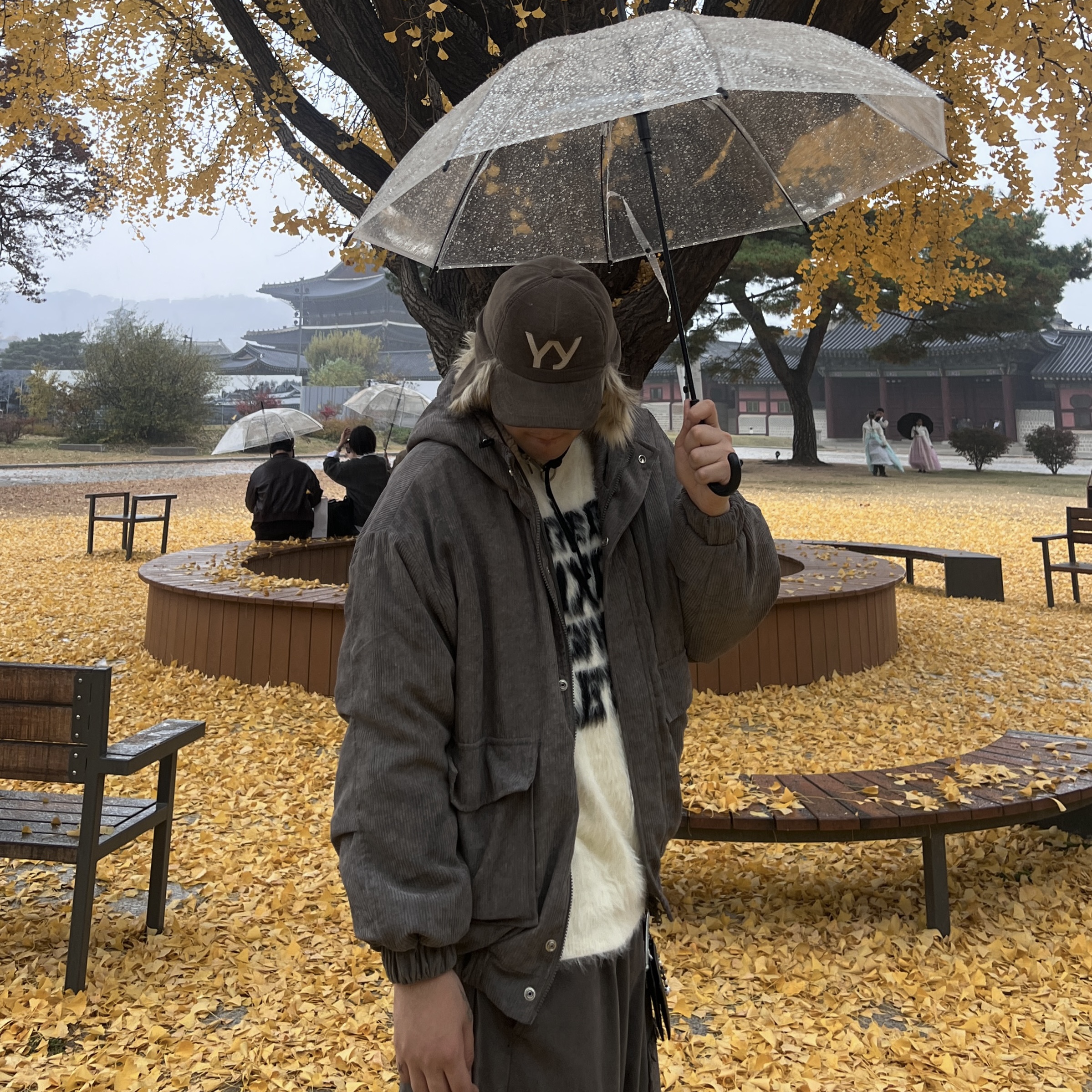 Open Yy Faux Fur Corduroy Earflap Cap Khaki, Balenciaga 3XL Sneakers Light Beige 착용 스타일 - 4