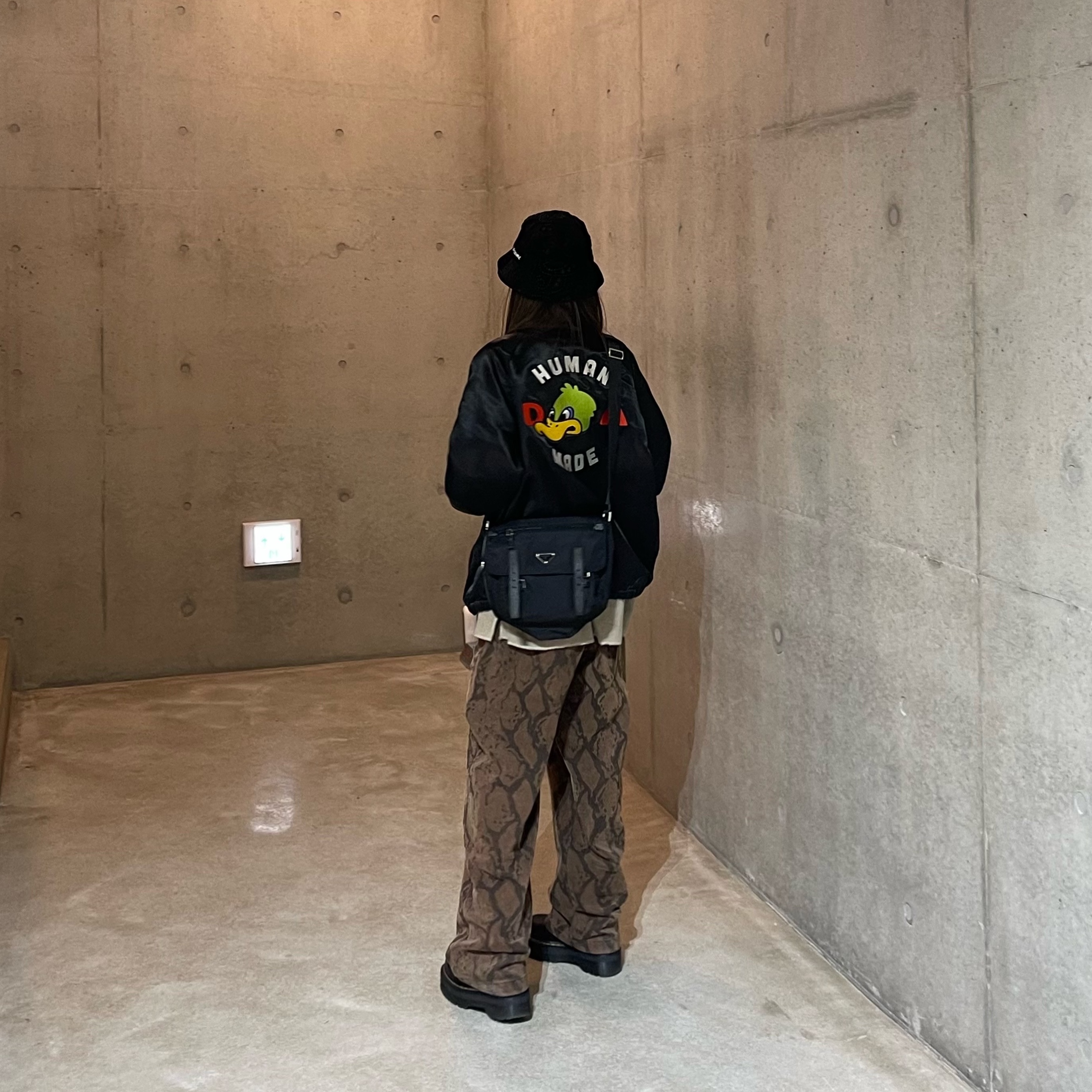 Supreme Velvet Paisley Boonie Black - 23FW, Human Made Racing Jacket Black 착용 스타일 - 7