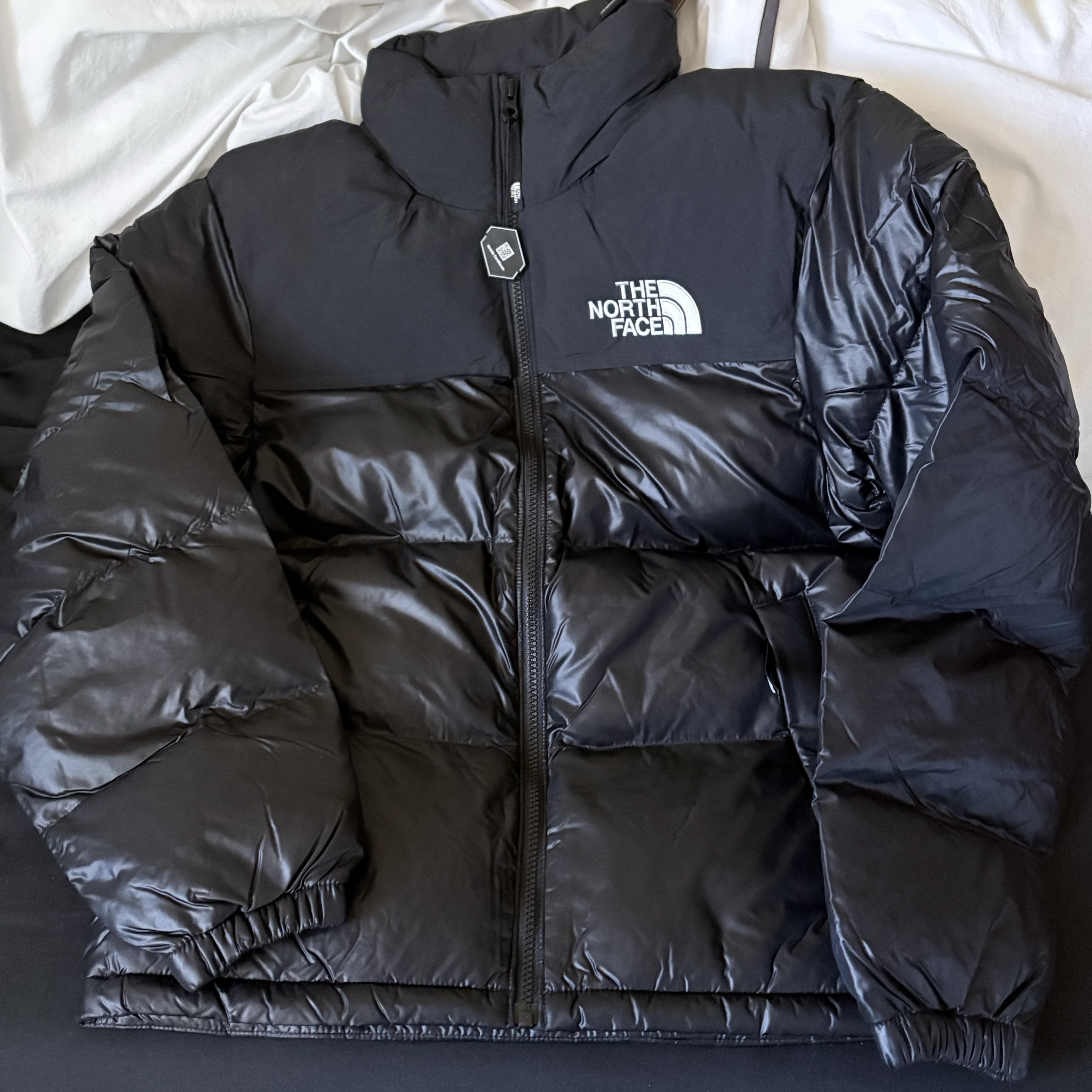 The North Face On Ball Jacket Black 착용 스타일