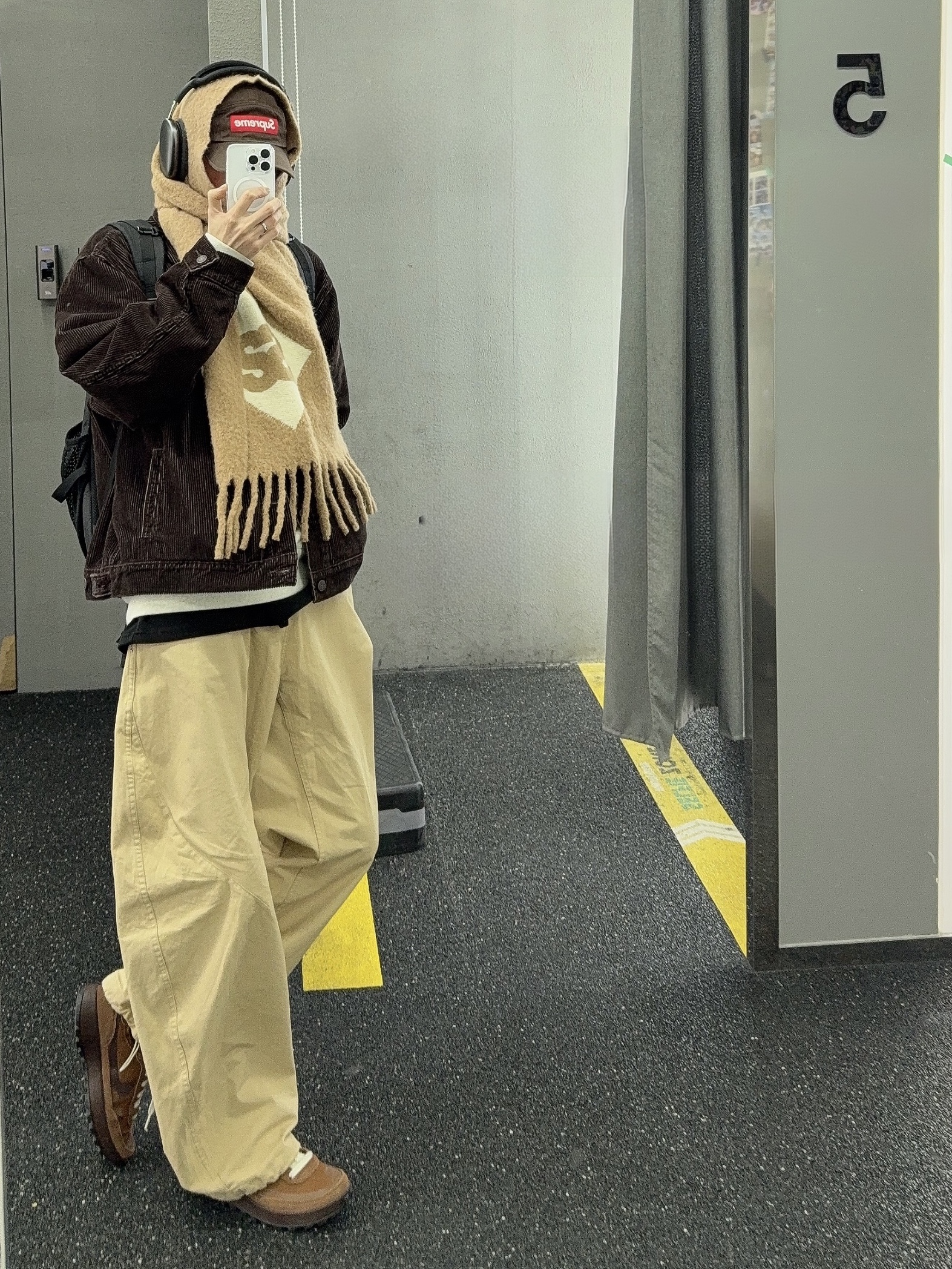 Nike x Tom Sachs General Purpose Shoe Brown, Supreme Backpack Black - 23FW 착용 스타일 - 4