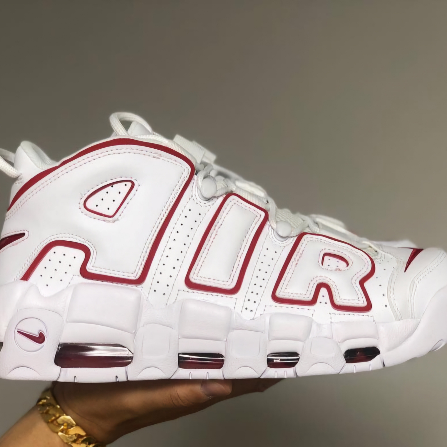 Nike Air More Uptempo White Varsity Red 2021 착용 스타일