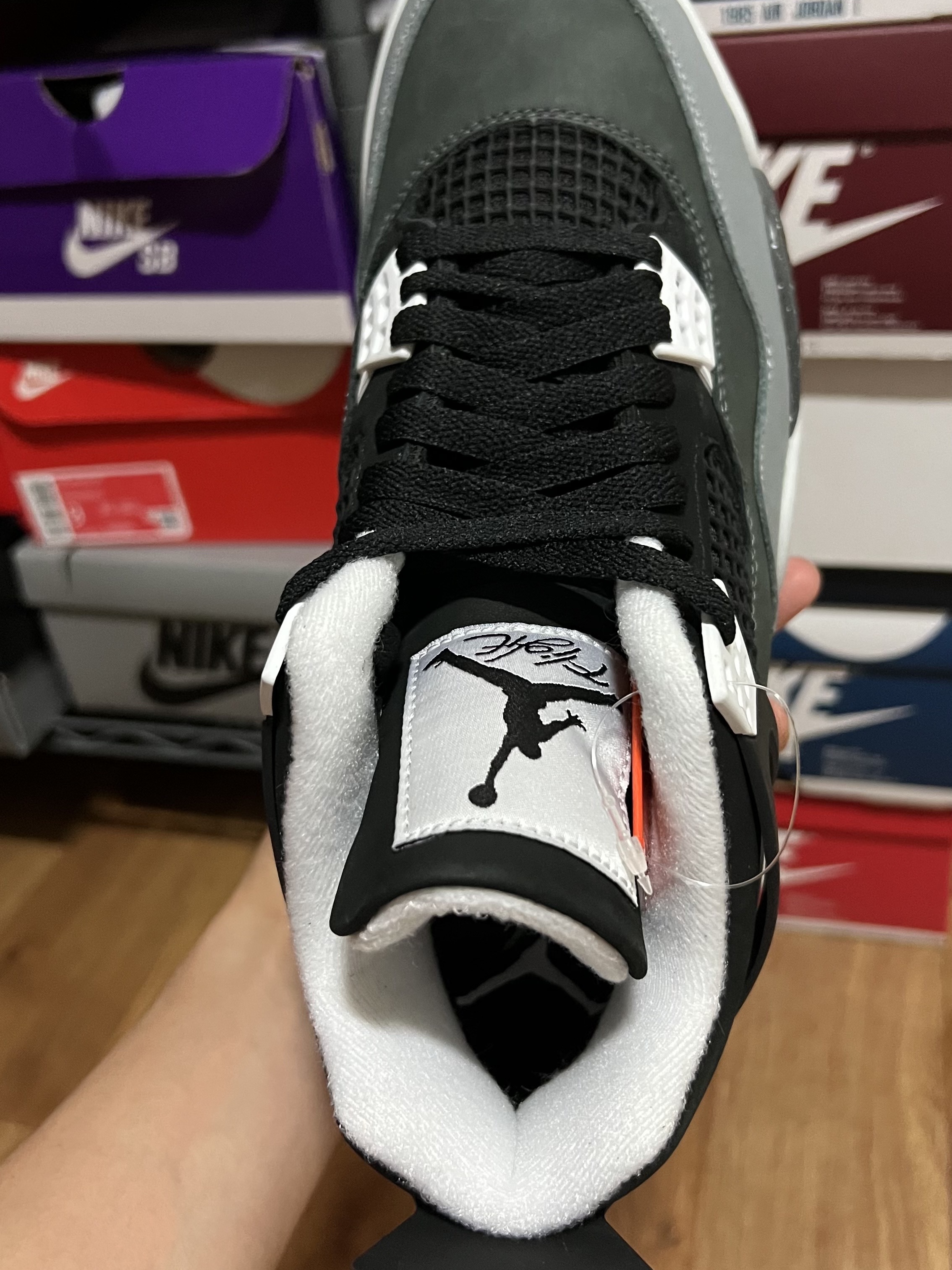 Jordan 4 Retro Fear 2024 착용 스타일 - 1
