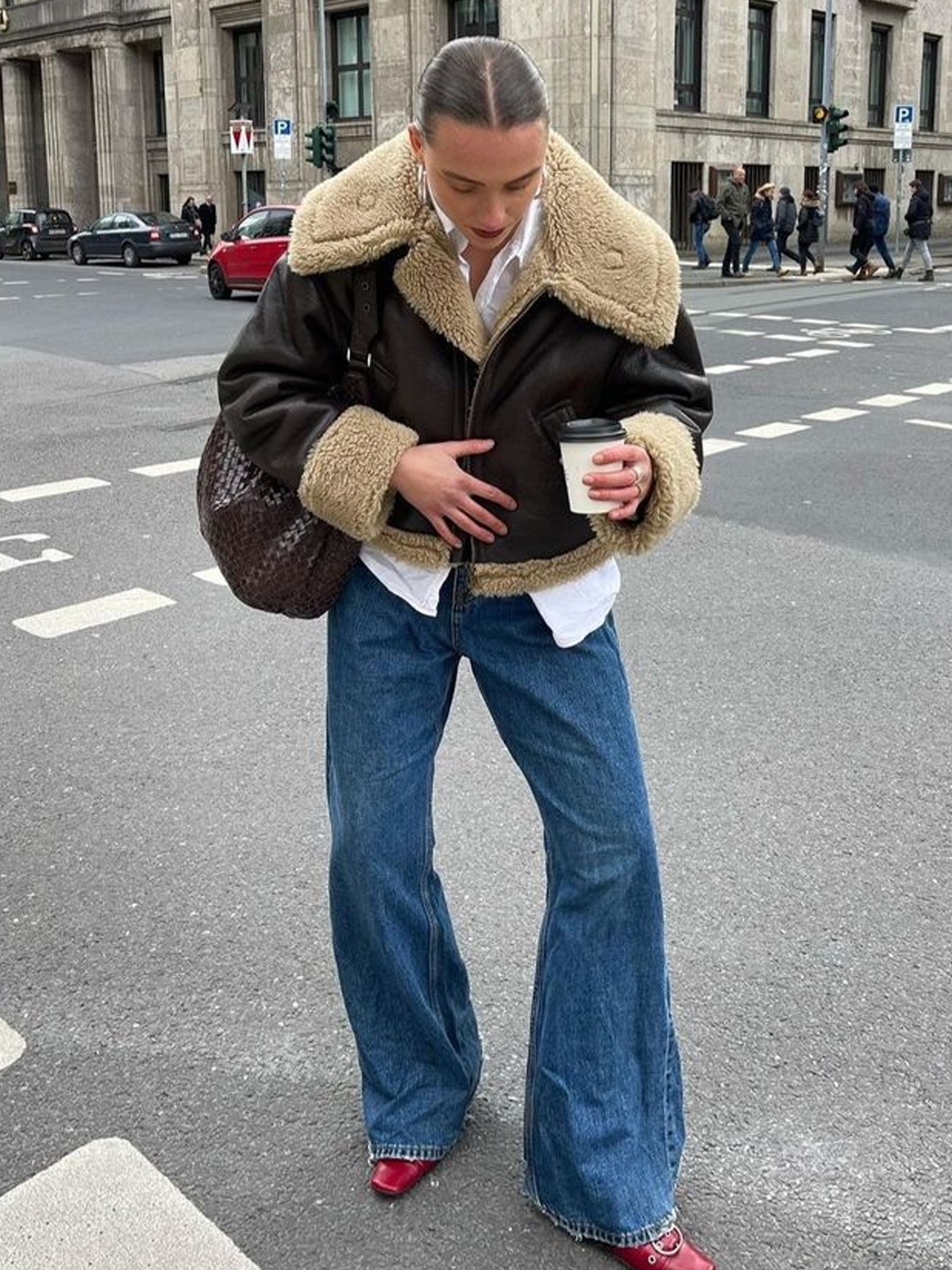 STU Lamskin Mustang Brown, QT8 Garments GB B-3 Mouton Jacket Black/Beige 착용 스타일 - 5