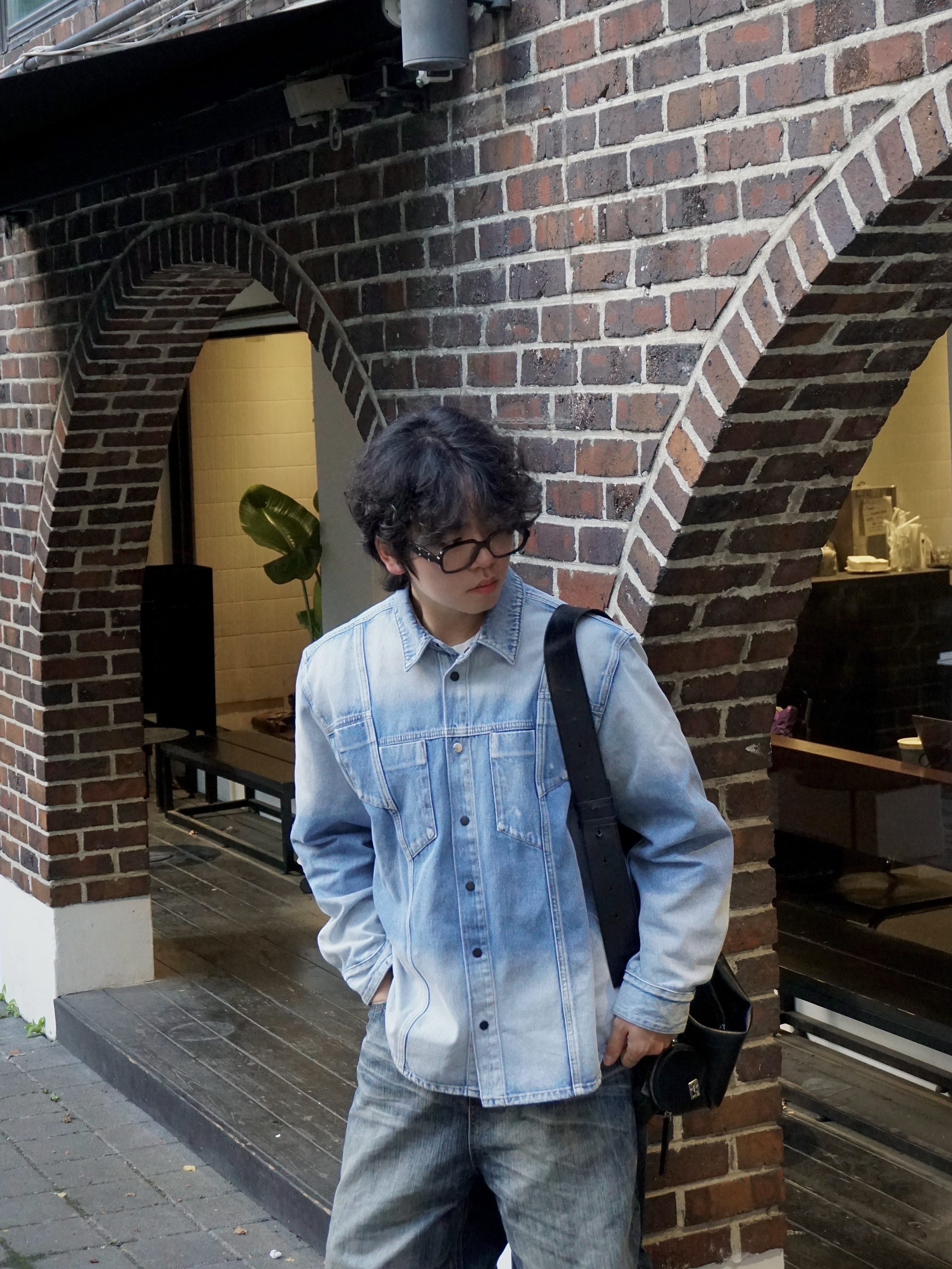 Remagine Hybrid Derby Shoes Starting Bigger Wheat, Gentle Monster x Maison Margiela MM114 Black Clear 착용 스타일 - 3