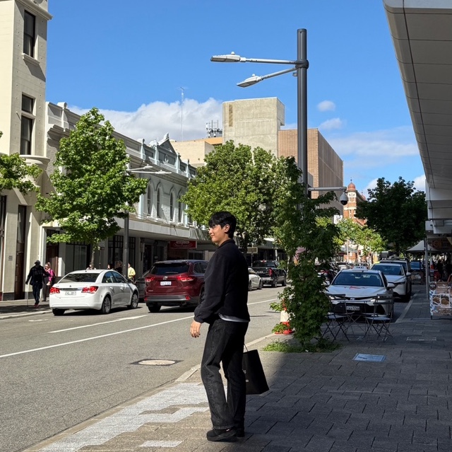 Supreme Polartec Zip Jacket Black - 23FW, Nike x Supreme Air Force 1 Low Black 착용 스타일 - 1