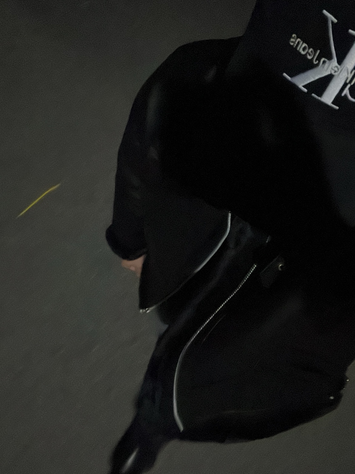 Calvin Klein Monogram Embroidery Ball Cap Black 착용 스타일
