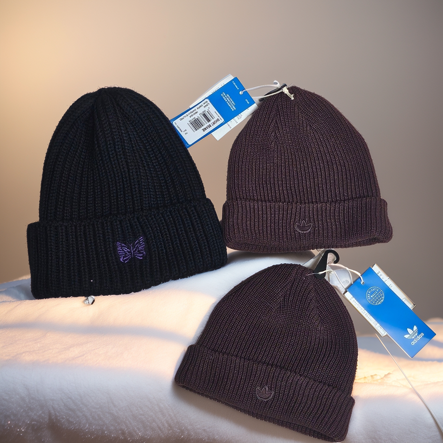 Adidas Adicolor Short Beanie Shadow Brown 착용 스타일
