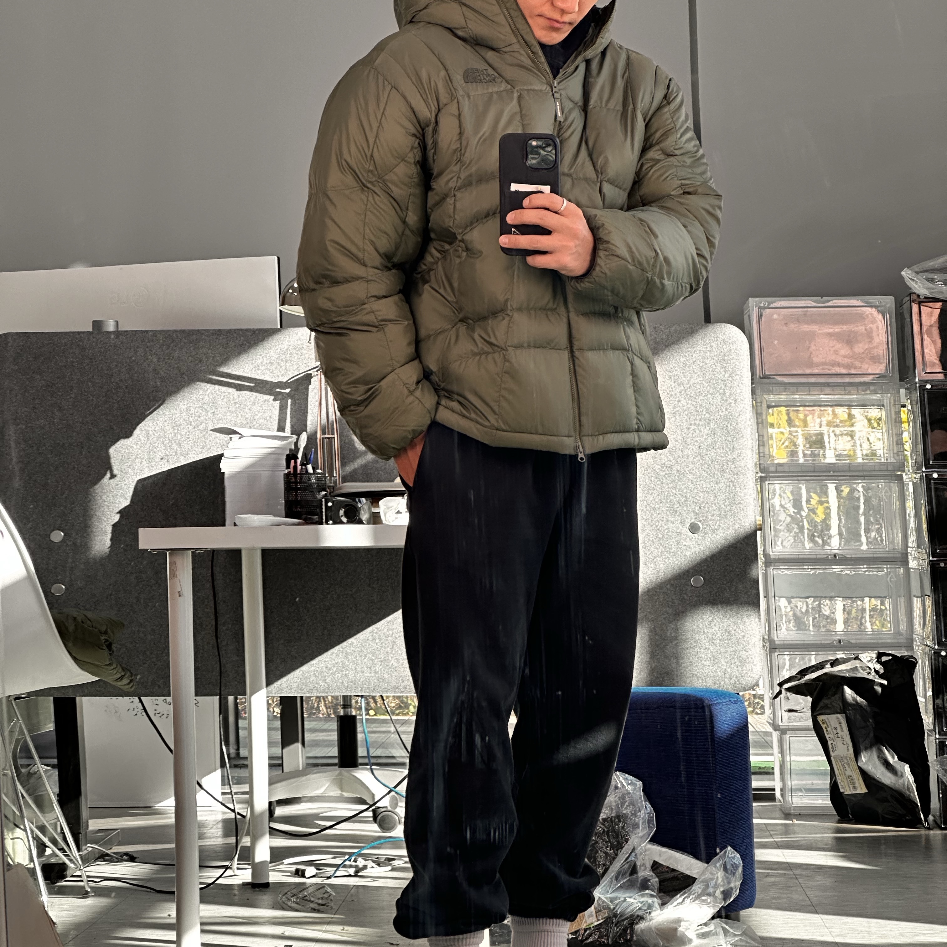 The North Face White Label Wave LT On Ball Jacket Khaki, The North Face White Label Wave LT On Ball Jacket Gray 착용 스타일 - 1