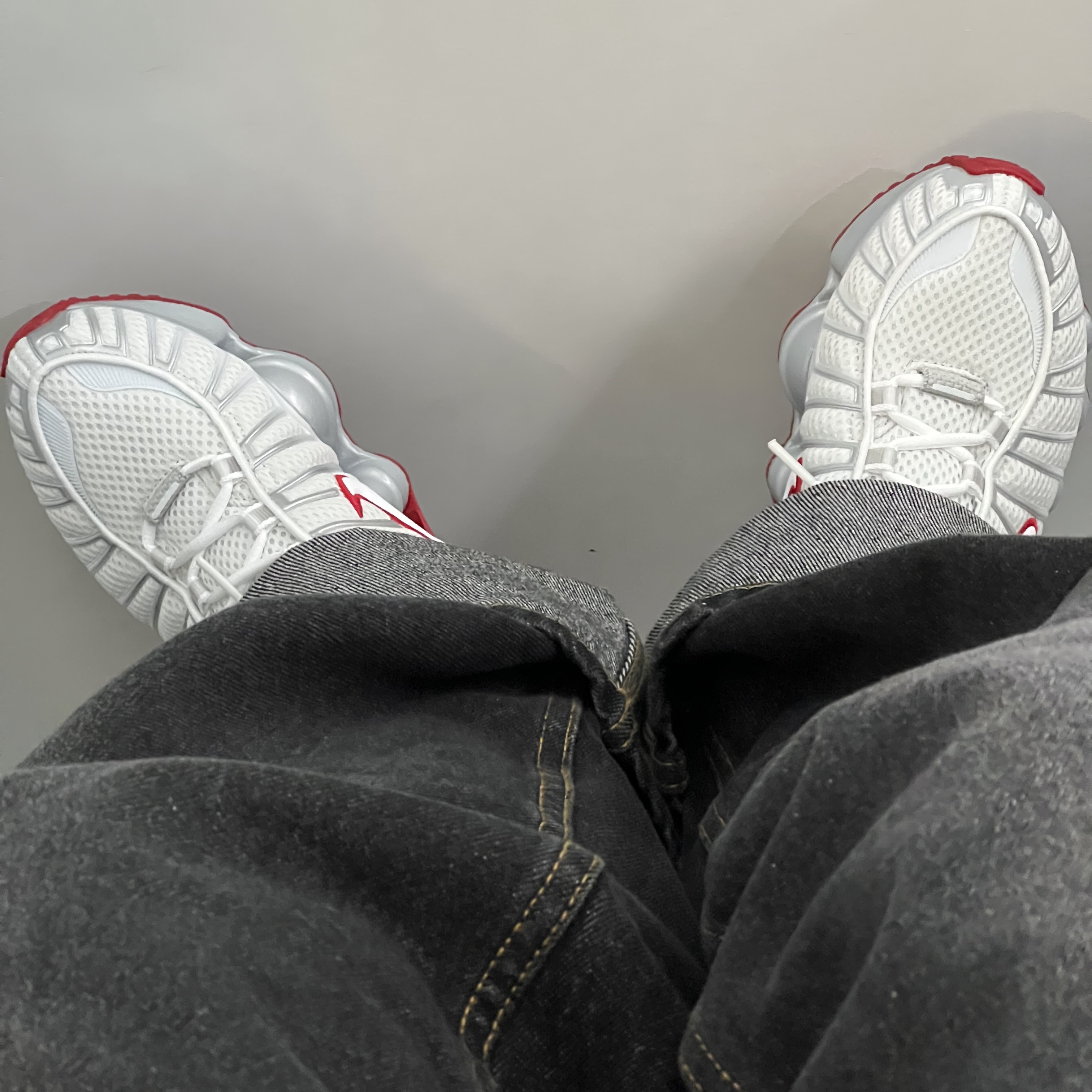 (W) Nike Shox TL Platinum Tint 착용 스타일 - 1