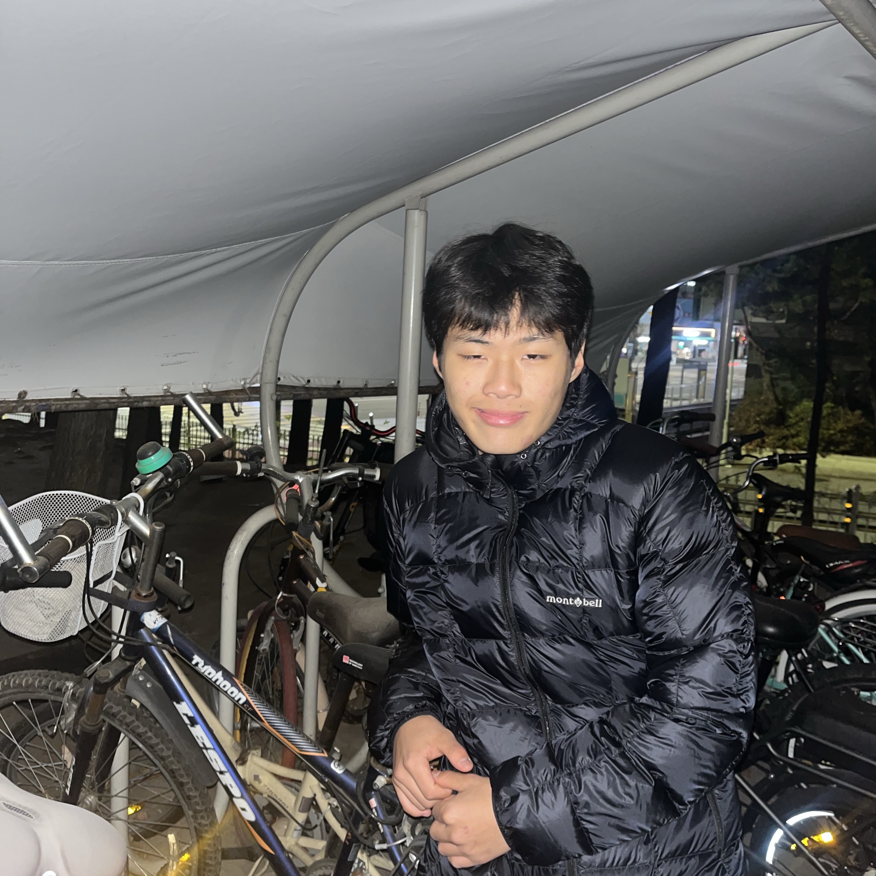 Montbell Superior Down Parka Black 착용 스타일