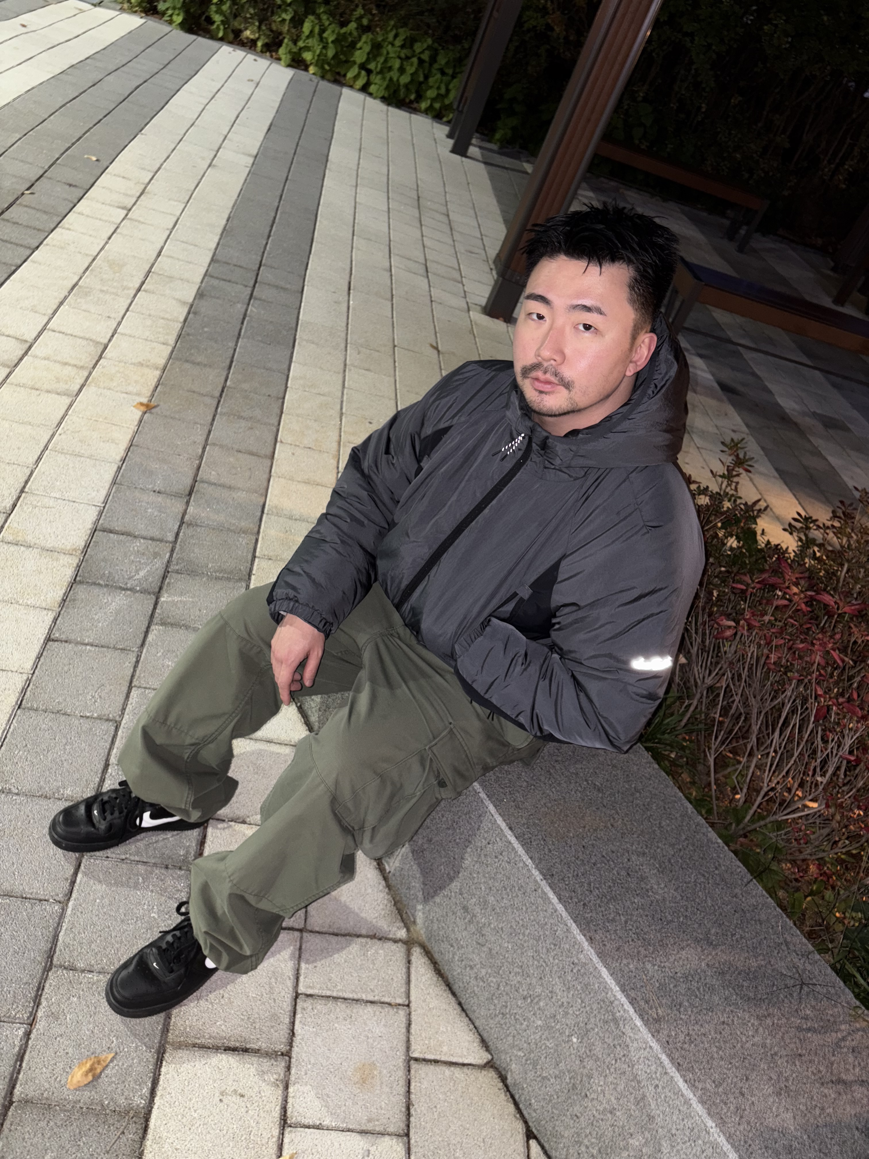 Wildthings Mountain Field Padding Jacket Graphite 착용 스타일 - 4