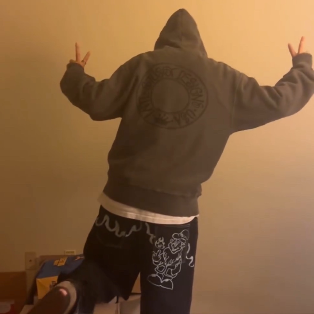 Stussy Buana Pigment Dyed Zip Hoodie Black 착용 스타일