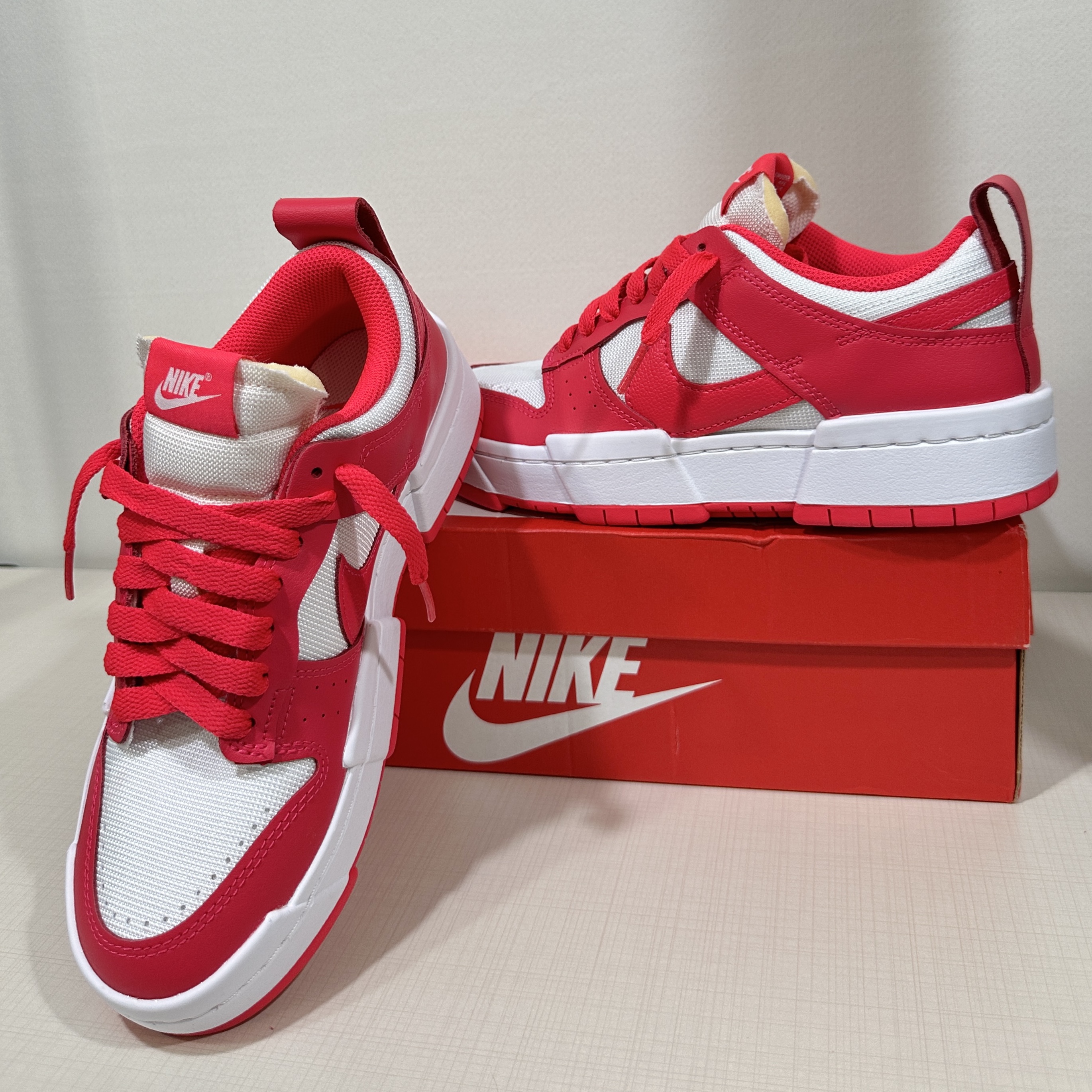 (W) Nike Dunk Low Disrupt Siren Red 착용 스타일 - 1
