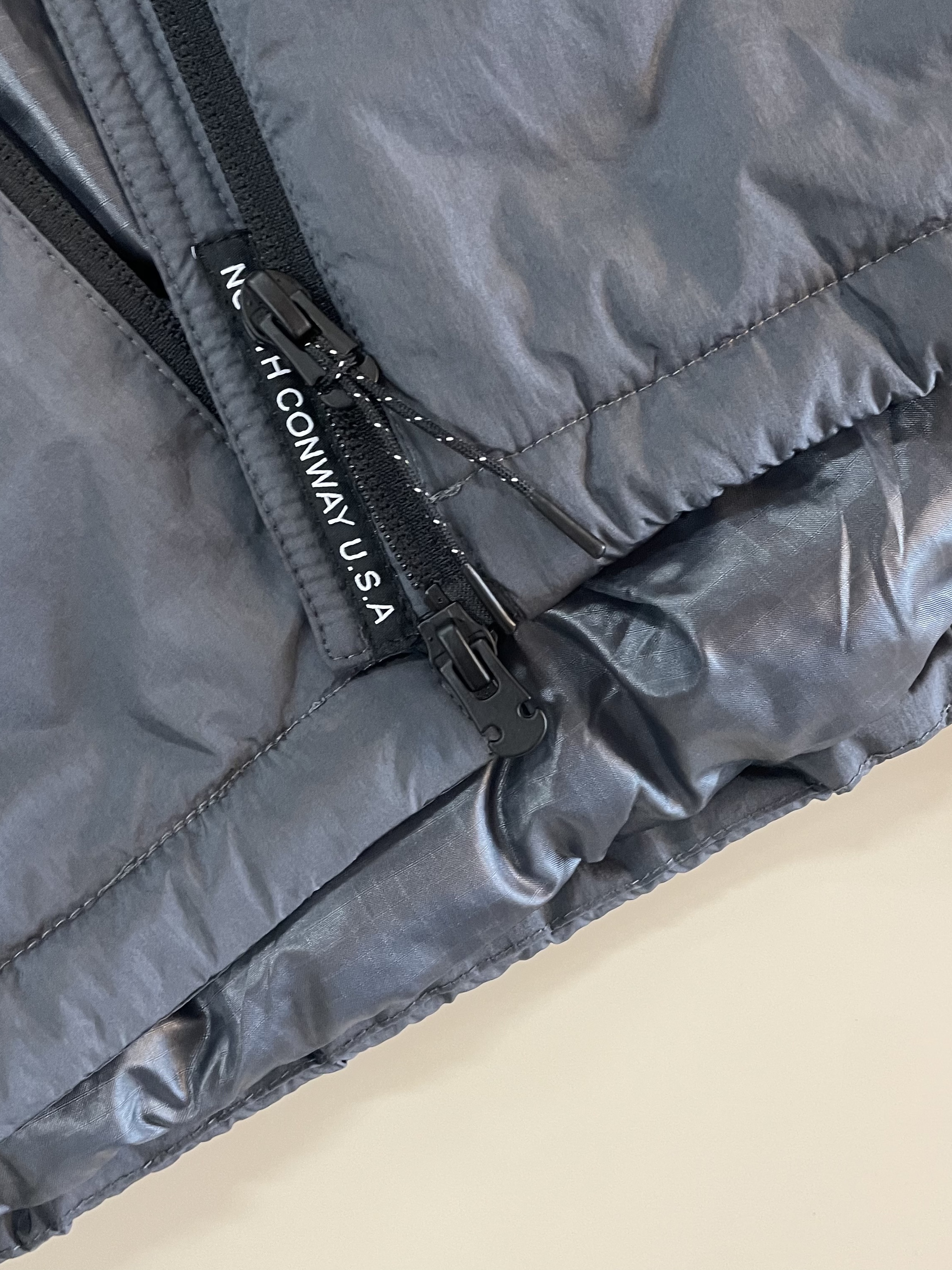 Wildthings Mountain Field Padding Jacket Graphite 착용 스타일 - 5