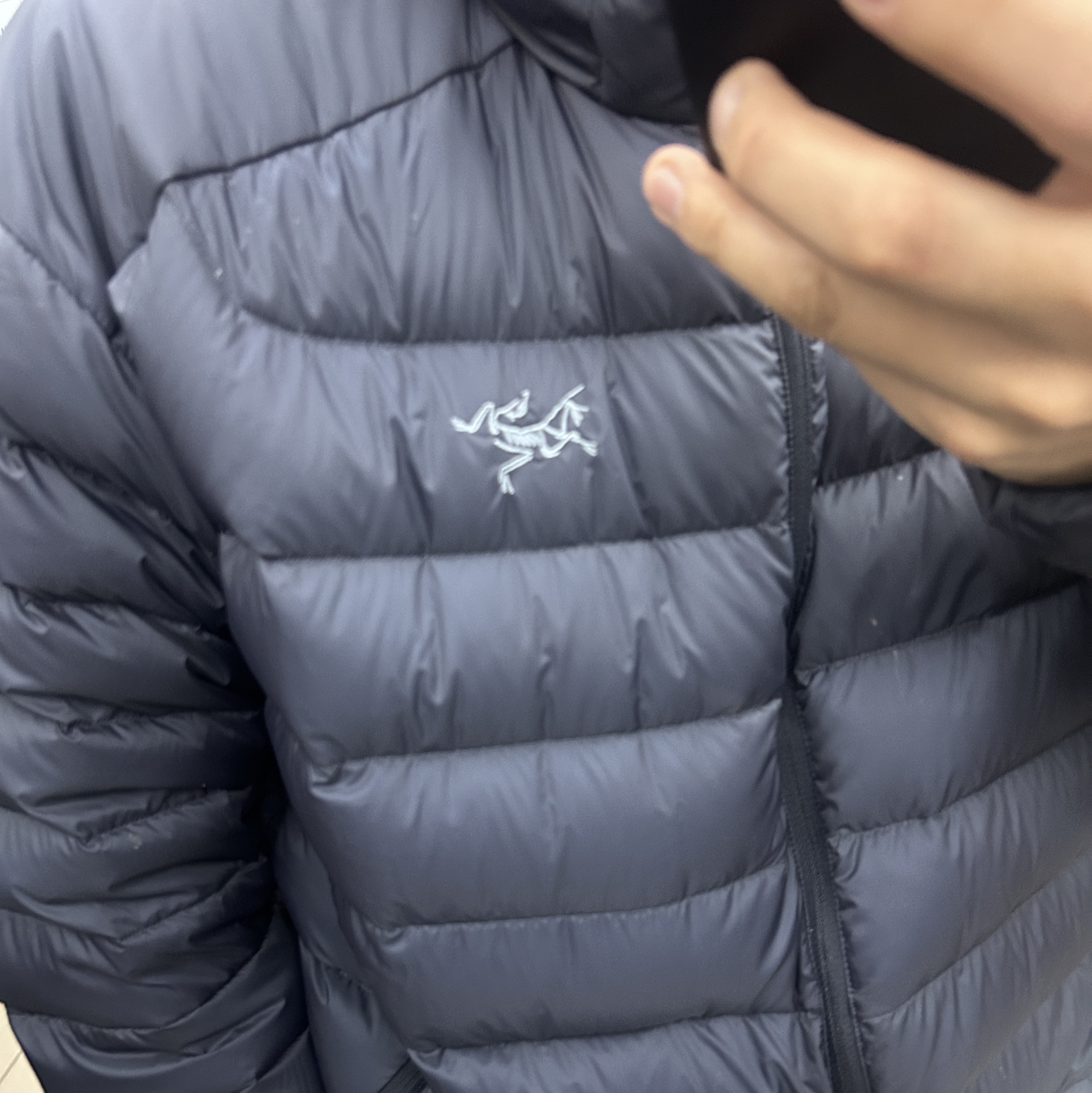 Arc'teryx Cerium Hoody Black Sapphire 착용 스타일