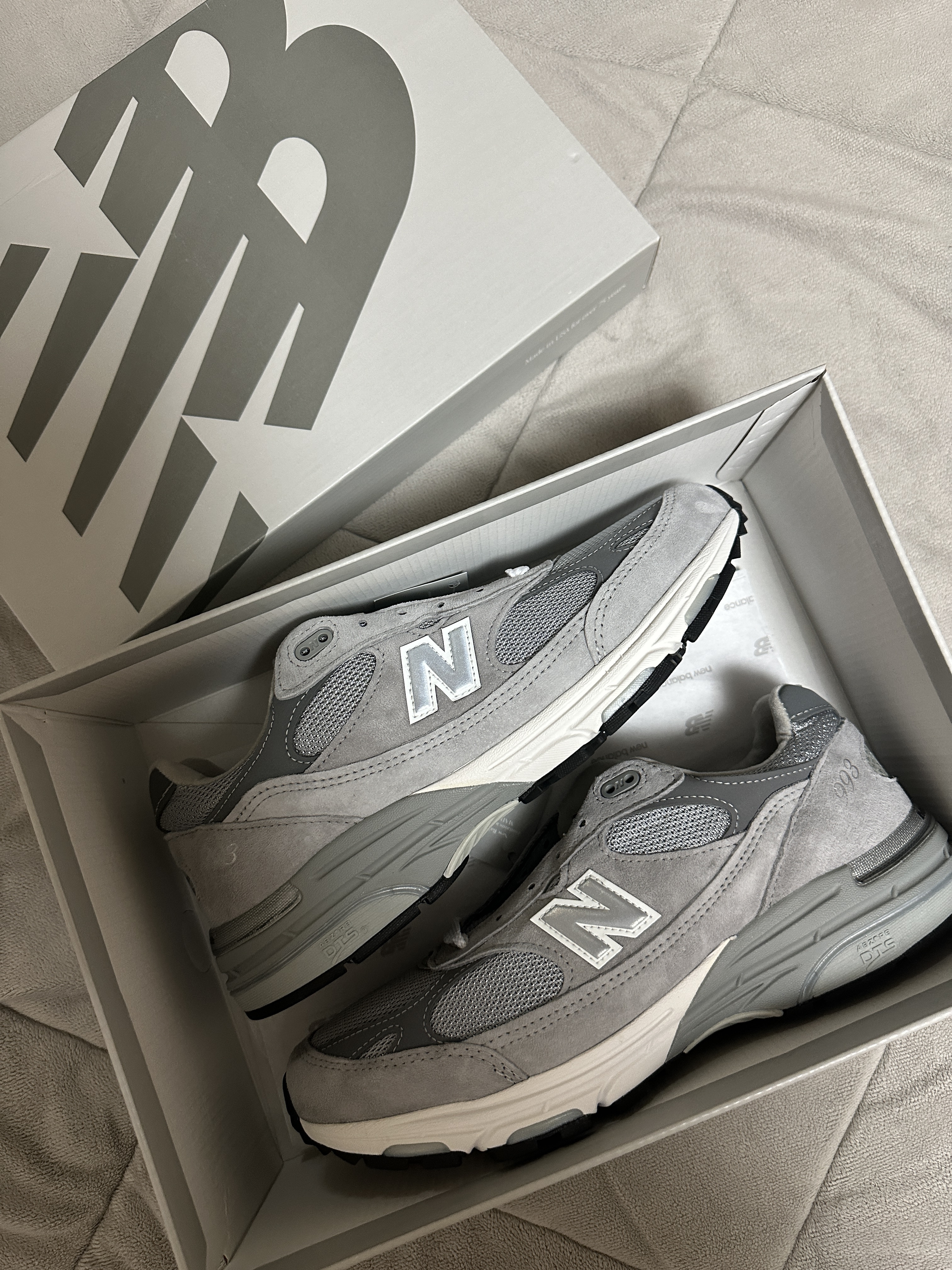 New Balance 993 Made in USA Grey - D Standard 착용 스타일 - 1
