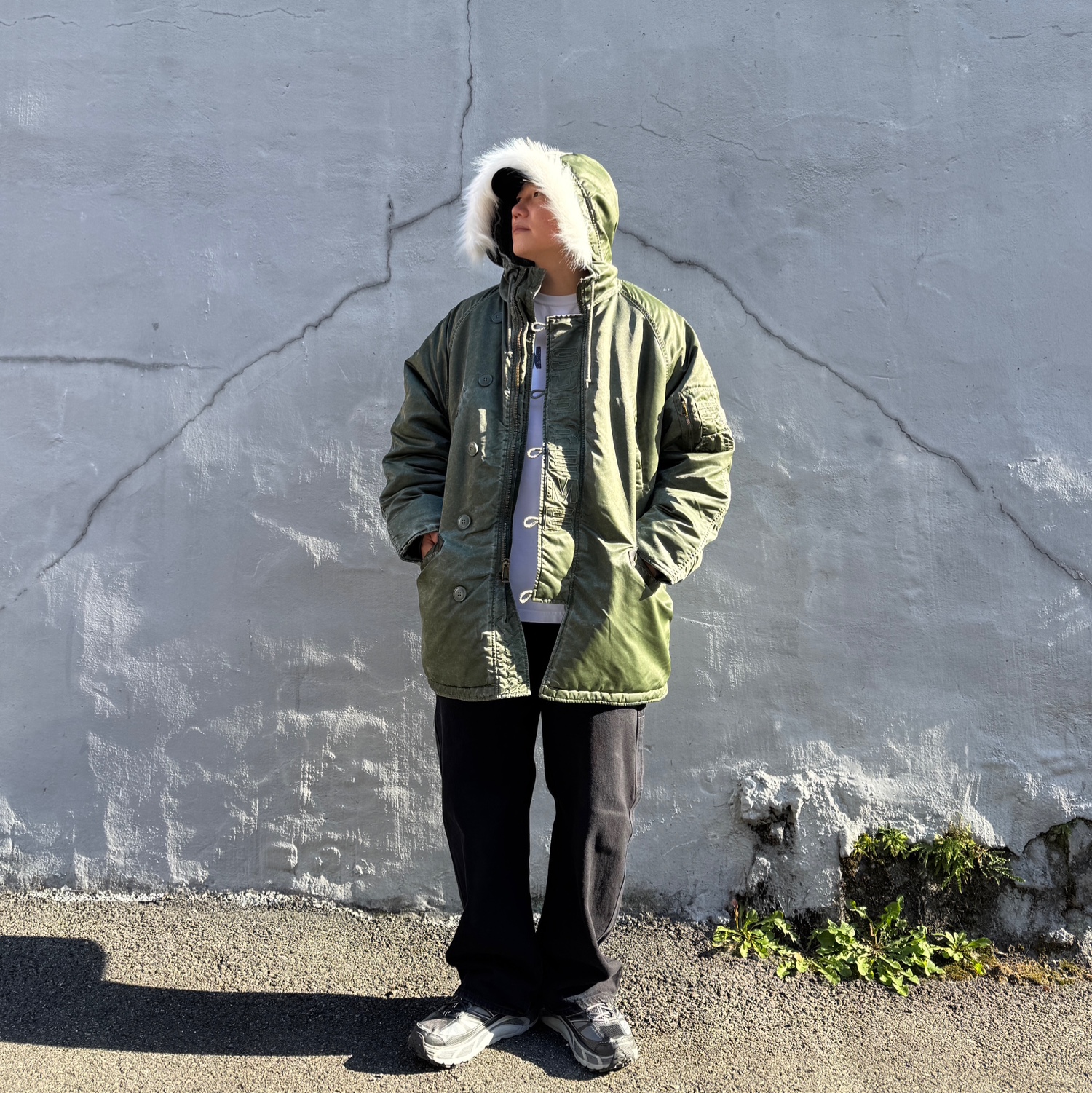 Supreme Washed Flight Satin N-3B Parka Olive - 24FW 착용 스타일 - 4