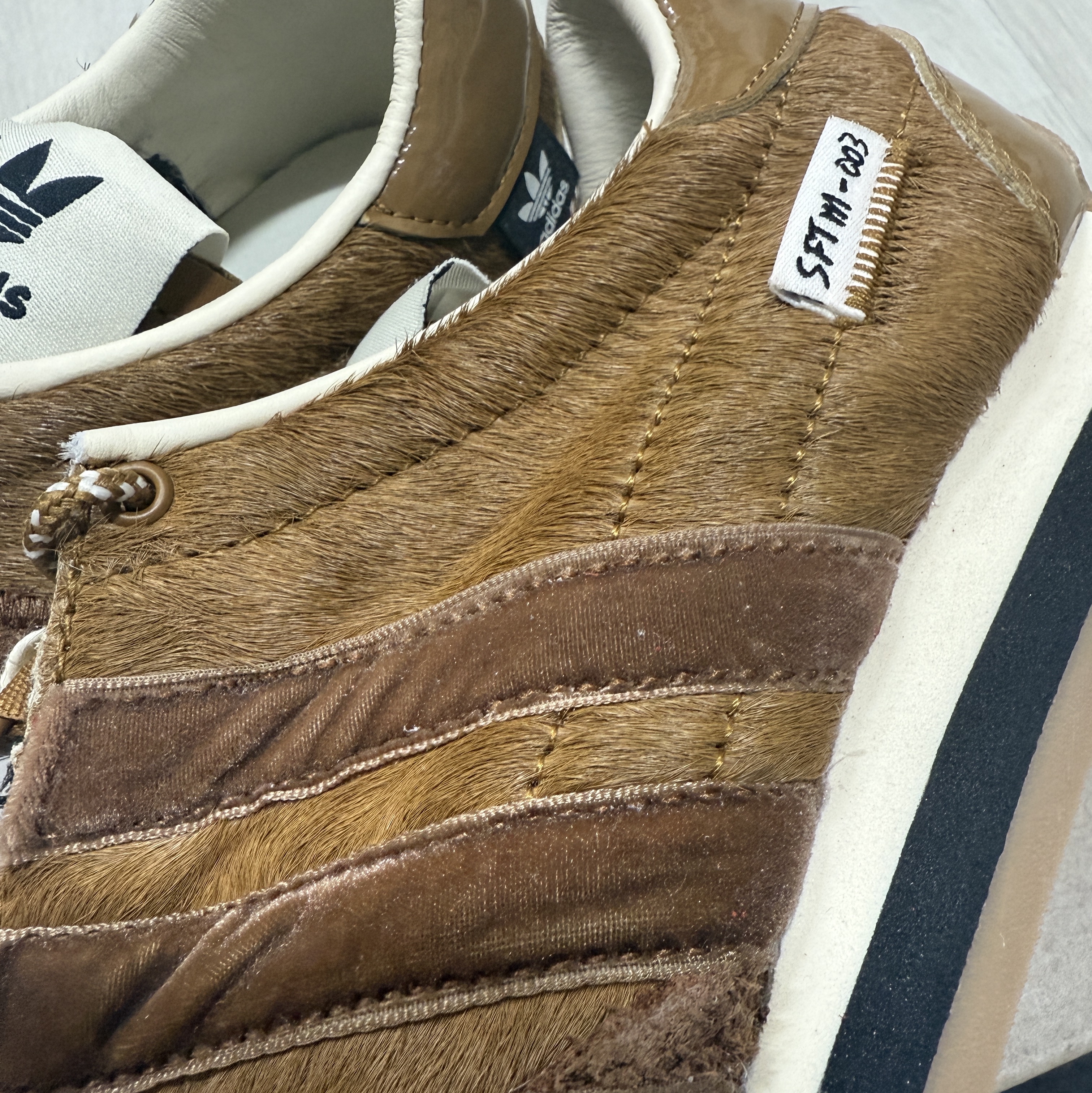 Adidas x Song for the Mute Country OG Bronze Strata Wild Brown 착용 스타일 - 2