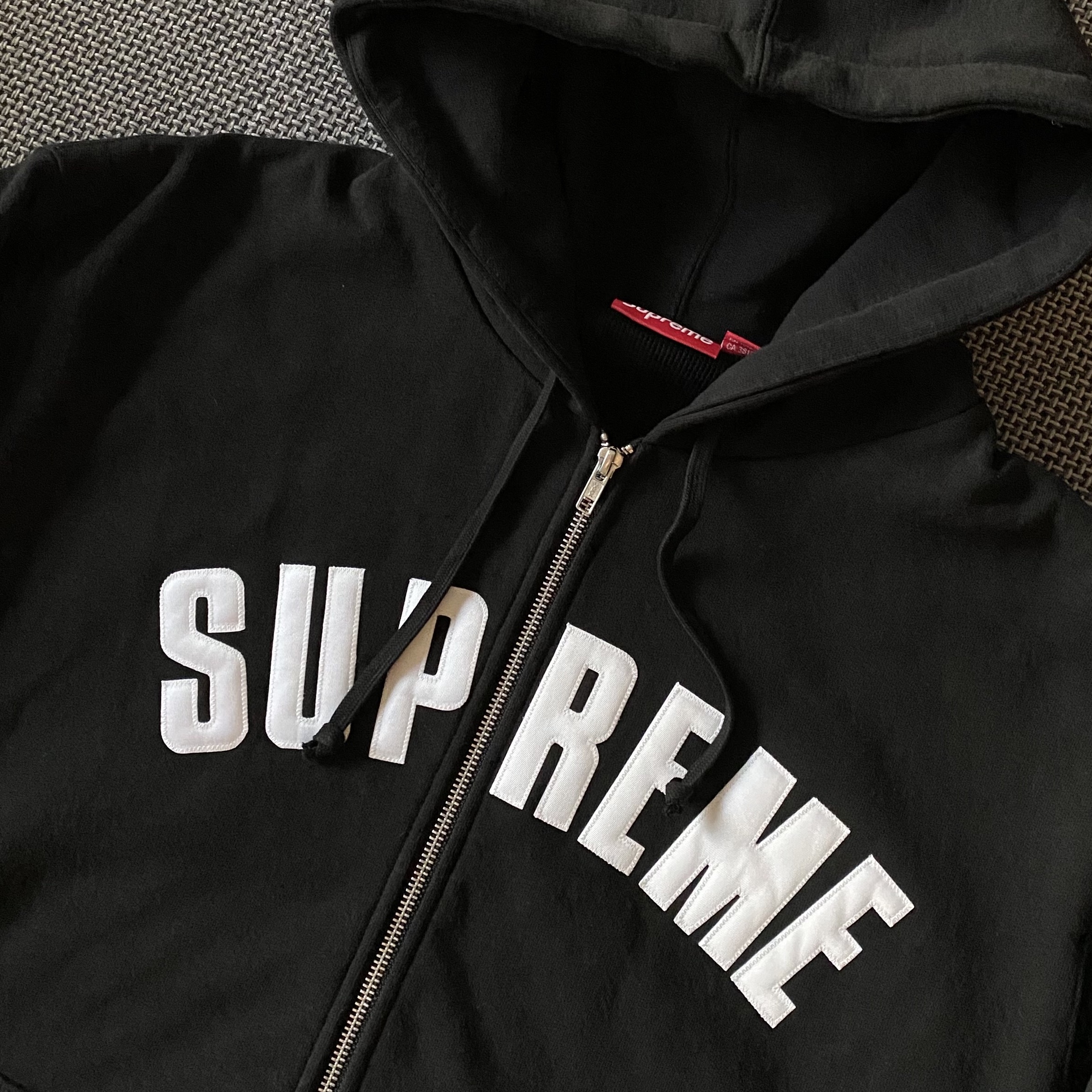 Supreme Arc Thermal Lined Zip Up Hooded Sweatshirt Black - 24FW 착용 스타일
