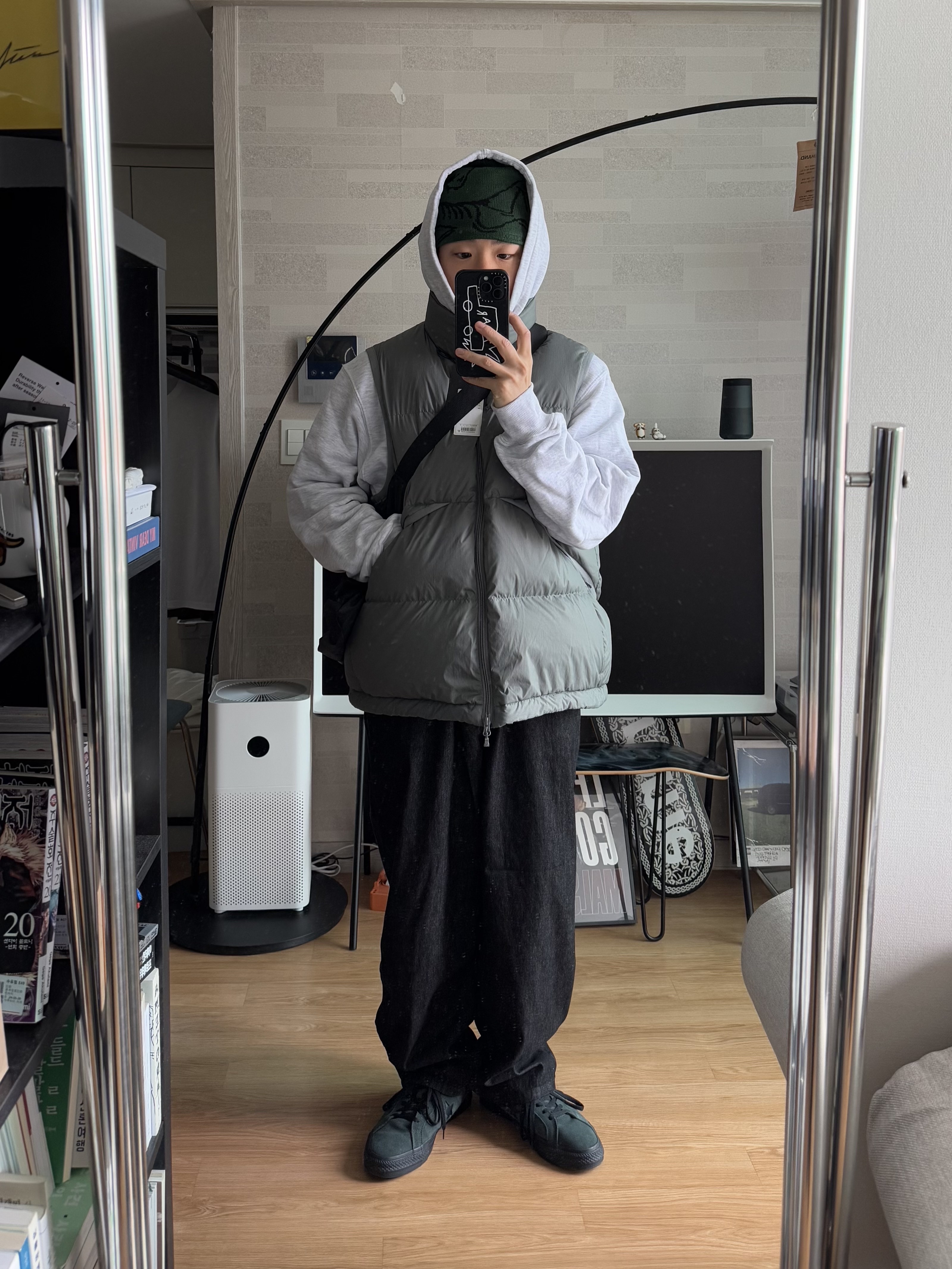 Converse One Star Pro Classic Suede Secret Pines, Arc'teryx Bird Head Toque Eden Black 착용 스타일 - 1