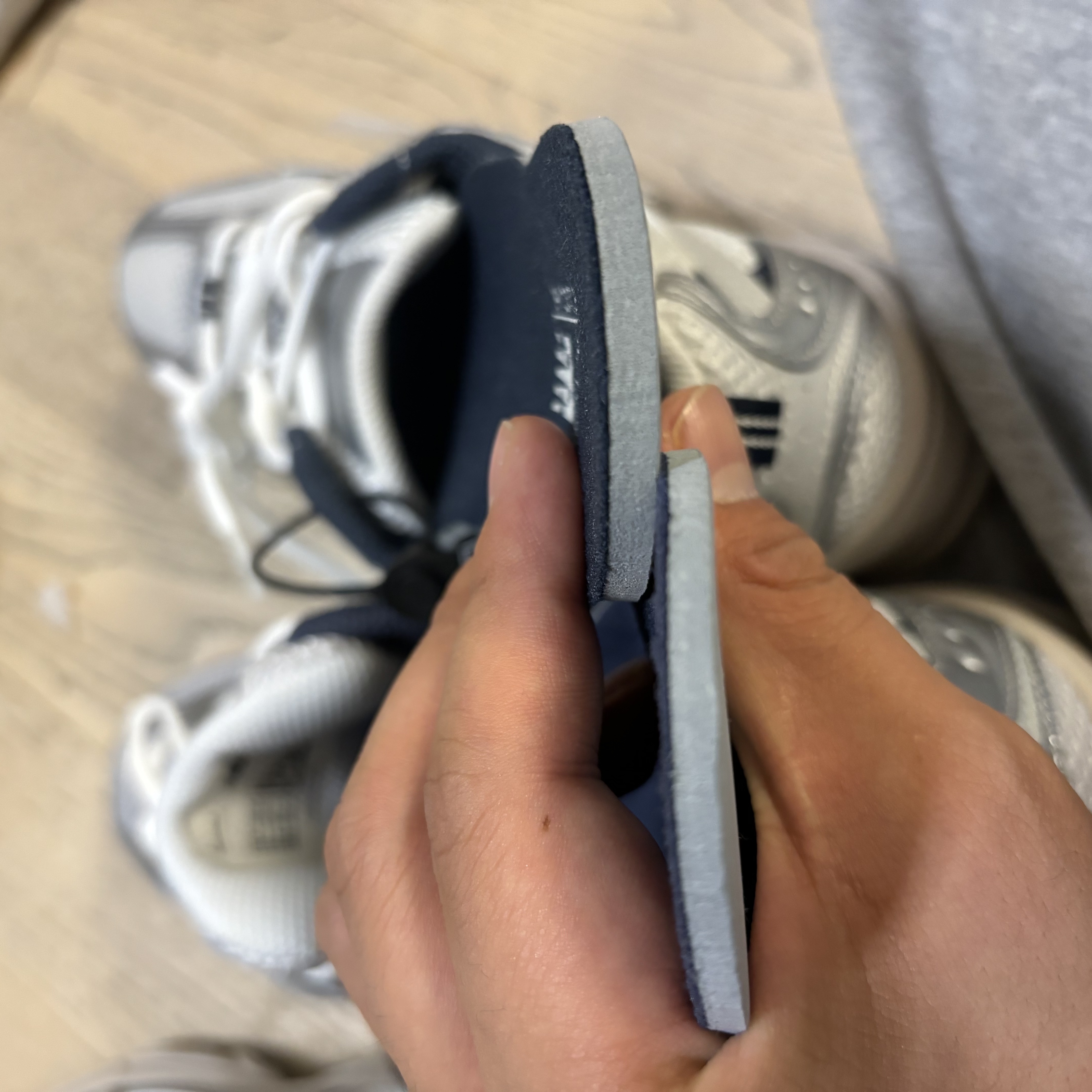 New Balance 530 Steel Grey 착용 스타일 - 3