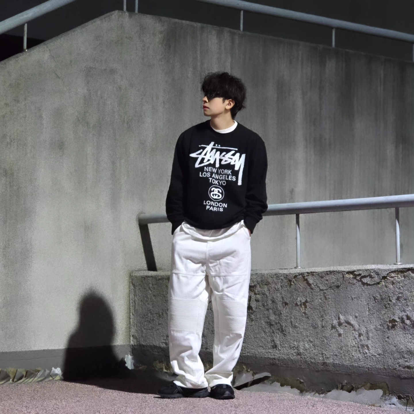 Stussy World Tour Crew Black 2023, Stussy World Tour Crew Black 2024 착용 스타일 - 2