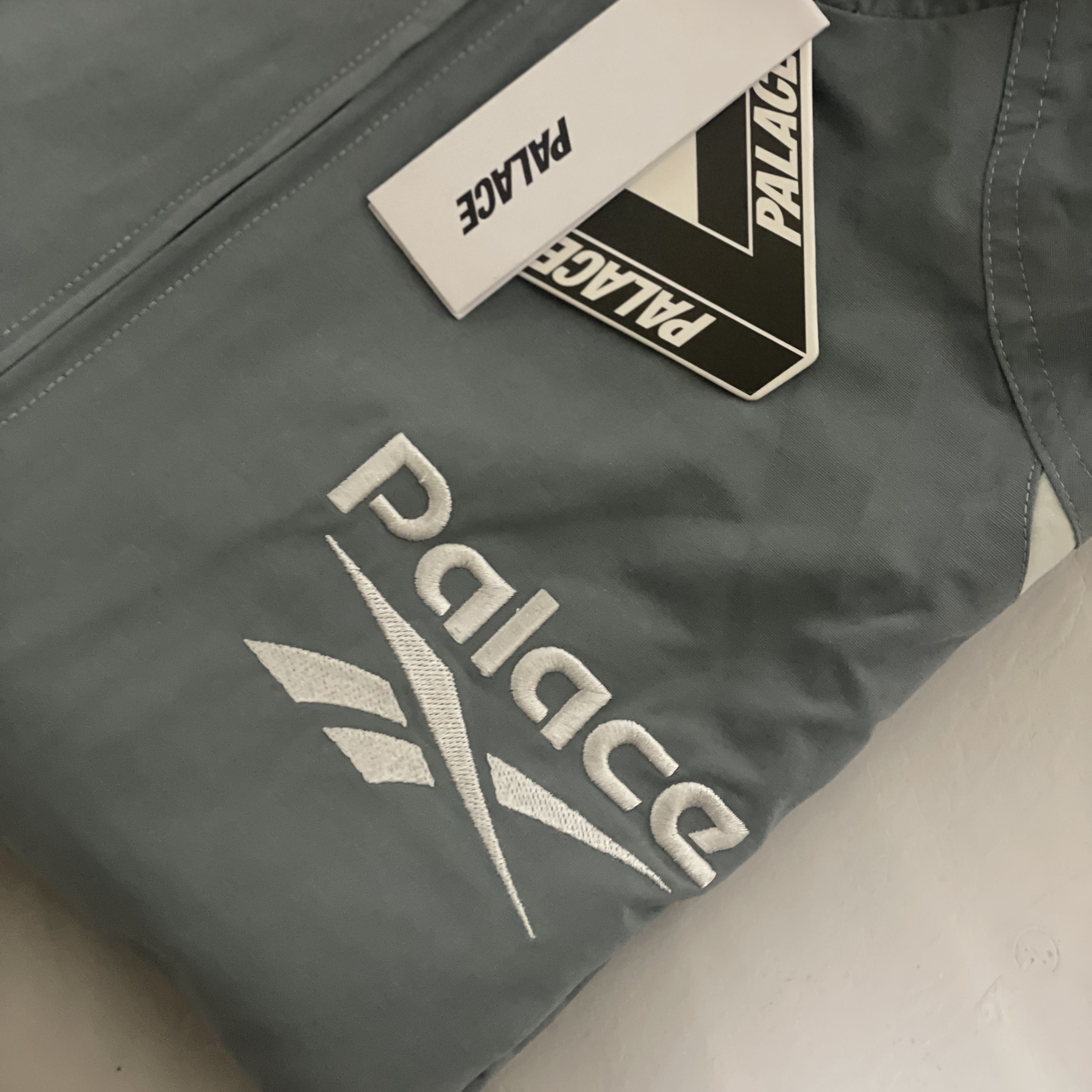 Palace x Reebok Tracksuit Grey - 24SS 착용 스타일