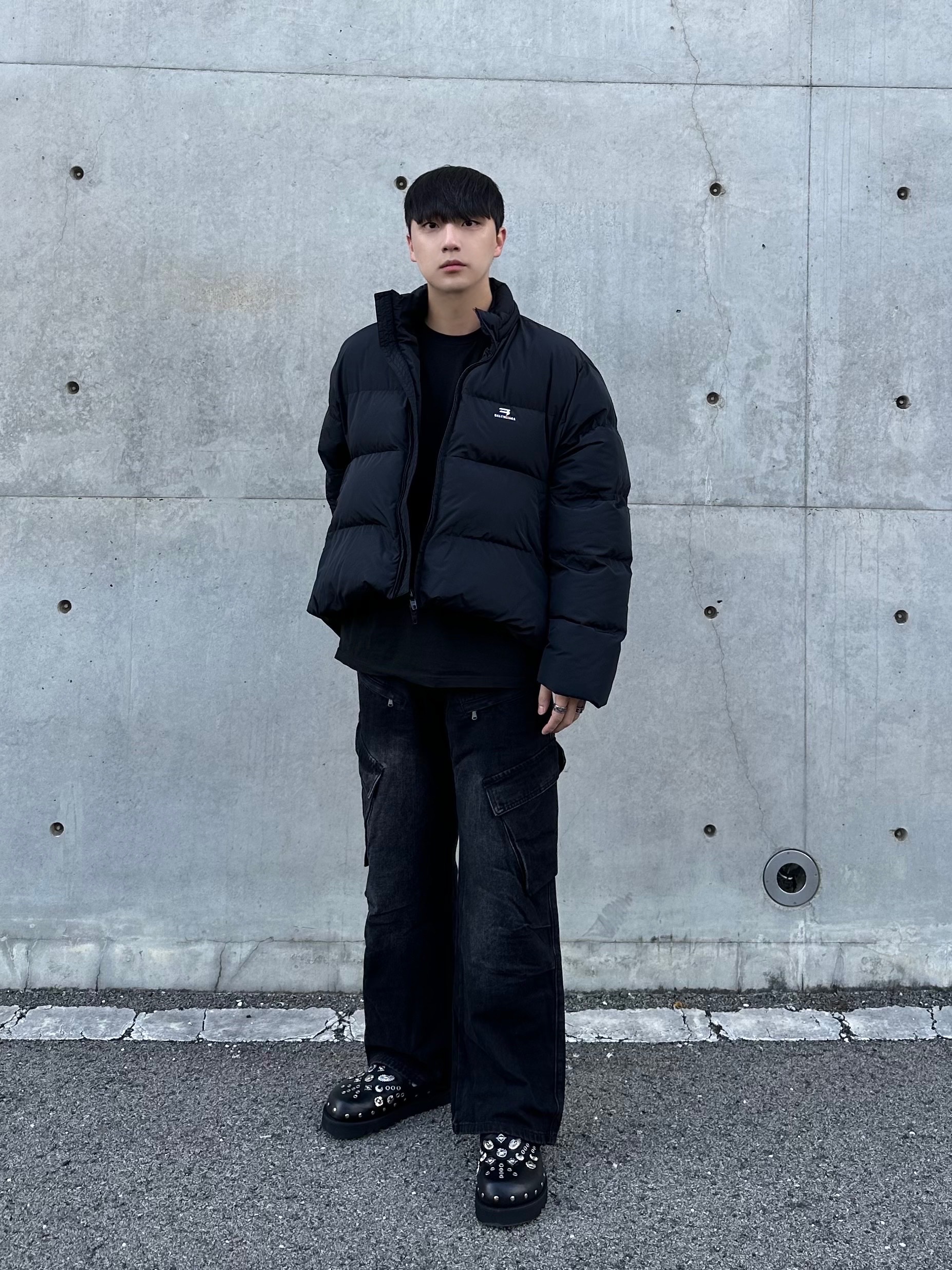 Toga Virilis AJ1066 Mules Leather Black 착용 스타일 - 1